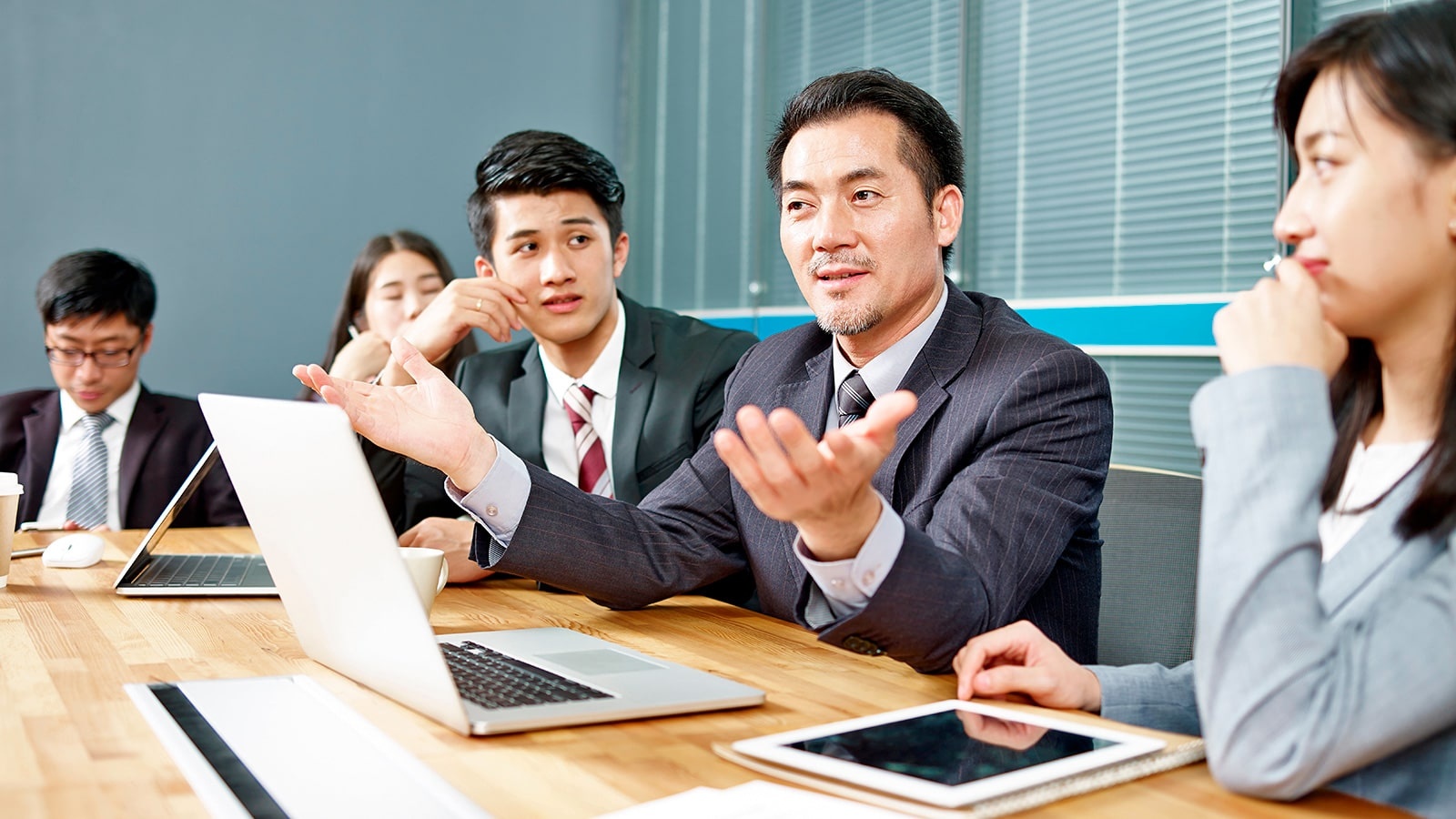 chuyen cong so anh 1