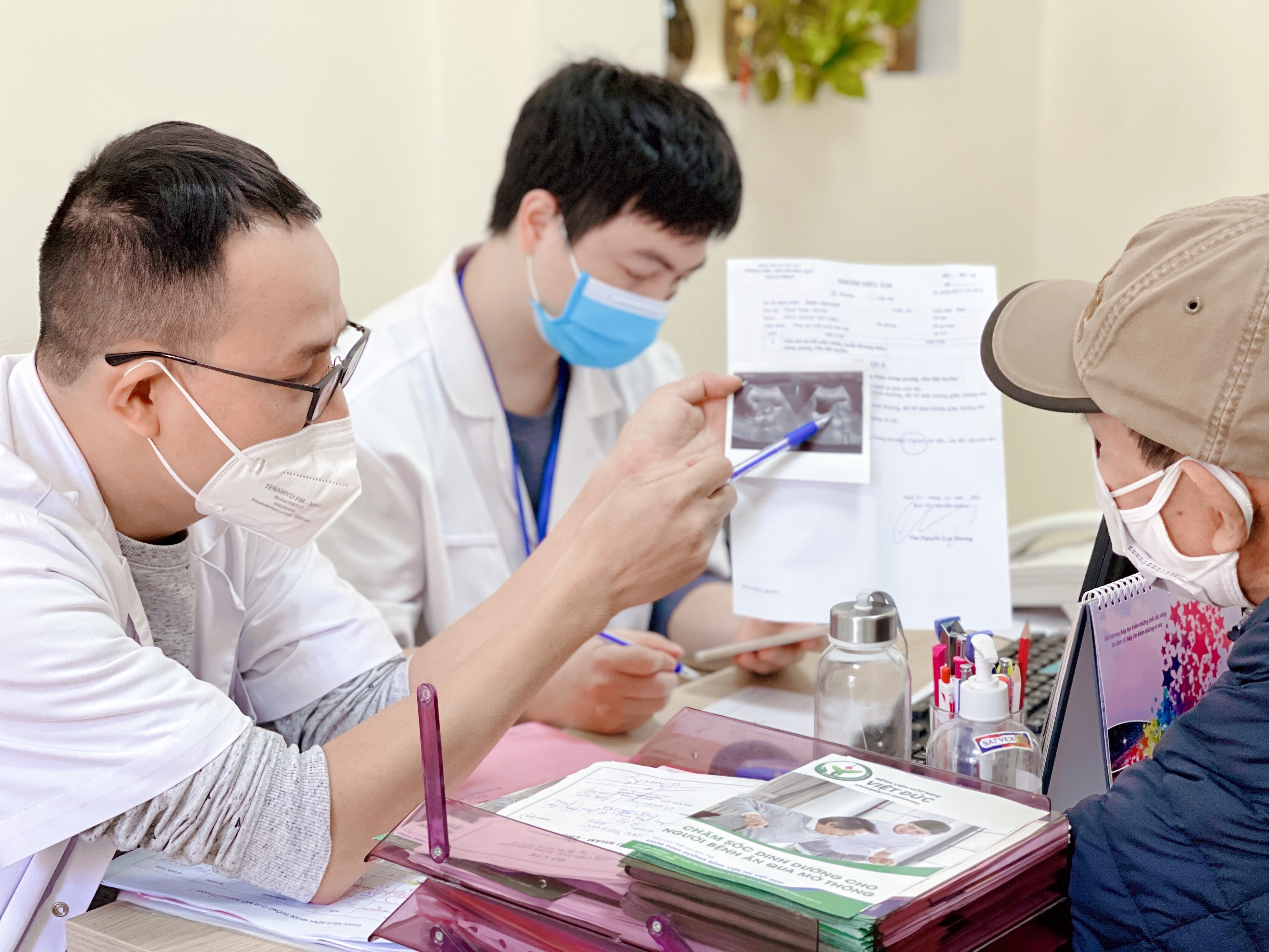 Bon loai ung thu o nam gioi co kha nang duoc chua khoi rat cao hinh anh