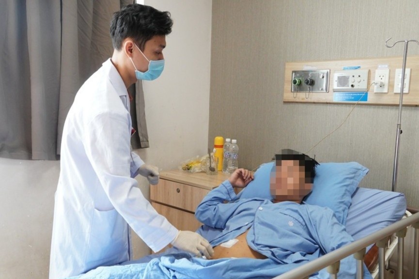 Canh bao ngay cang nhieu nguoi lon bi thung ruot do nuot di vat hinh anh