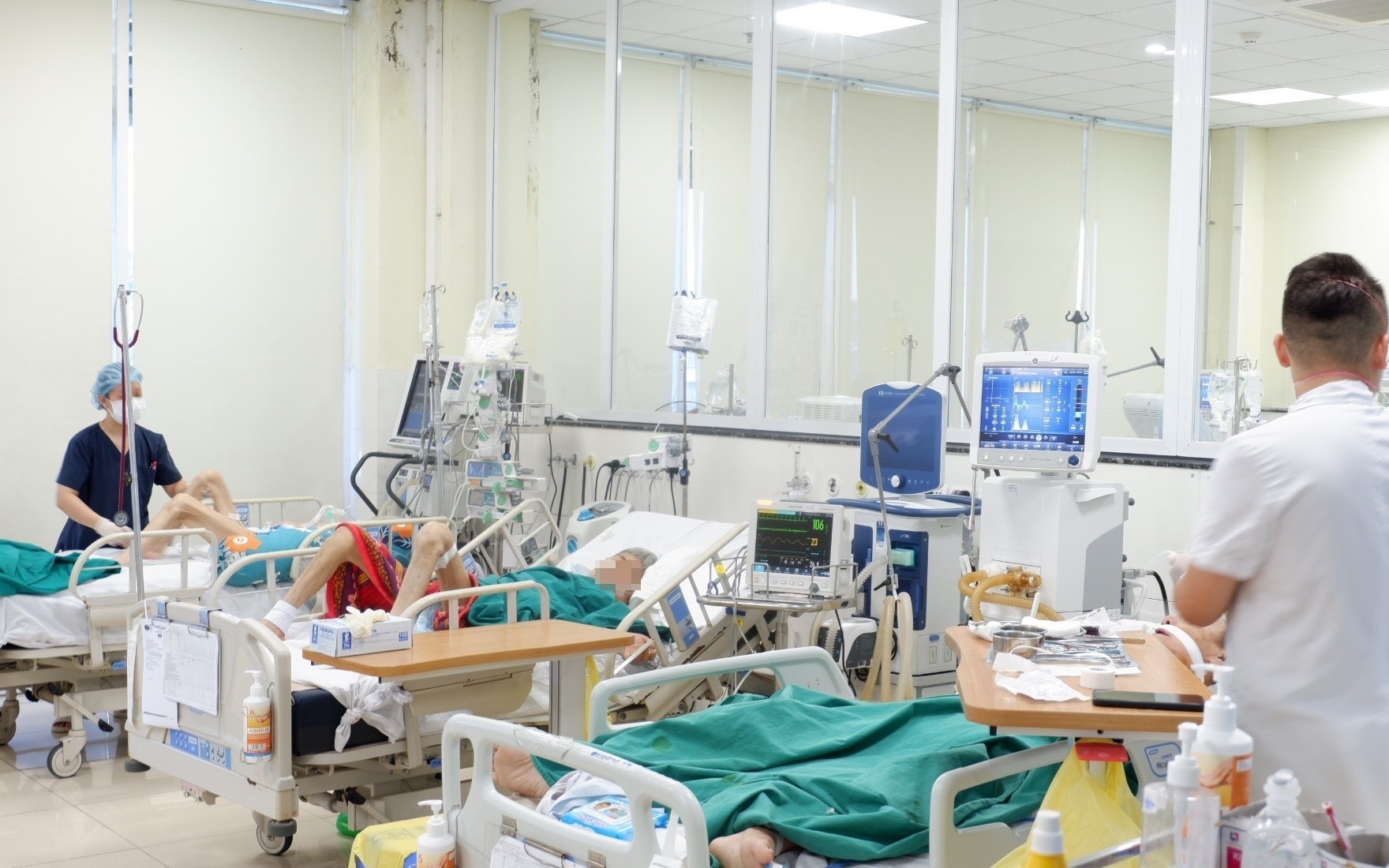 Lan dau Benh vien Cho Ray tiet lo chi phi dieu tri nguoi mac Covid-19 hinh anh