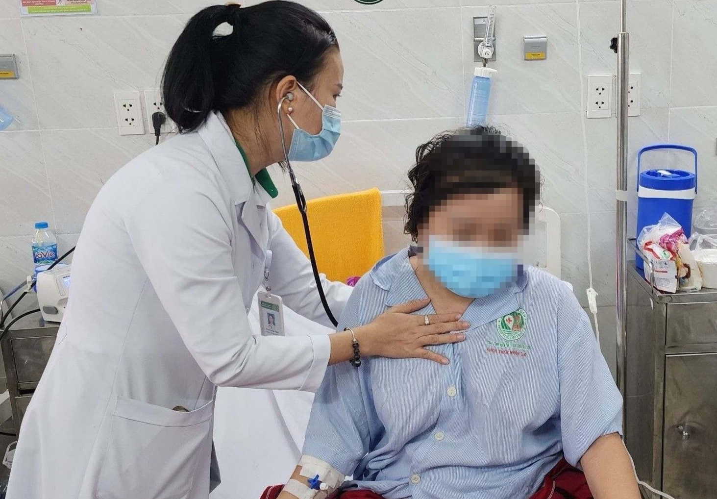 Mau trang nhu sua nghi do uong thuoc giam can gia 450.000 dong hinh anh