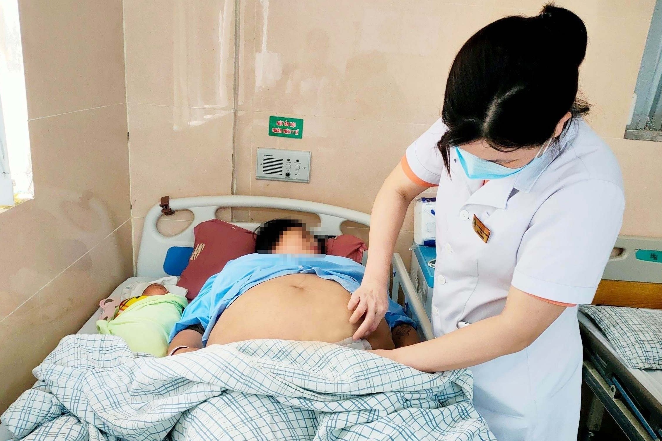 San phu tre mac can benh nguy hiem hinh anh