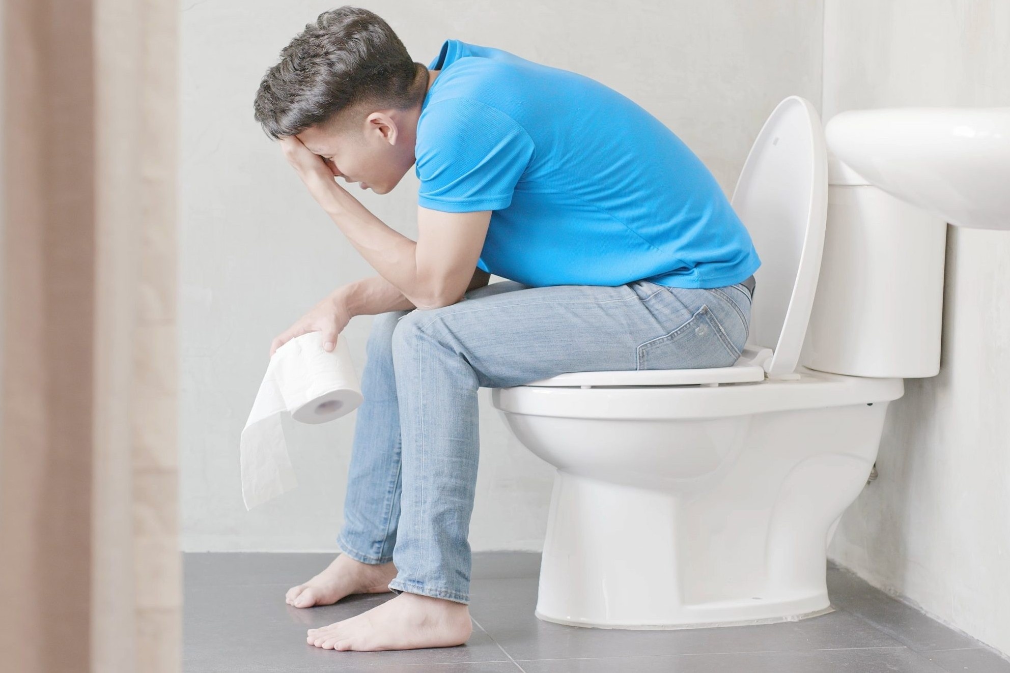 Nhung bien phap don gian ngan ngua tao bon khi di du lich hinh anh