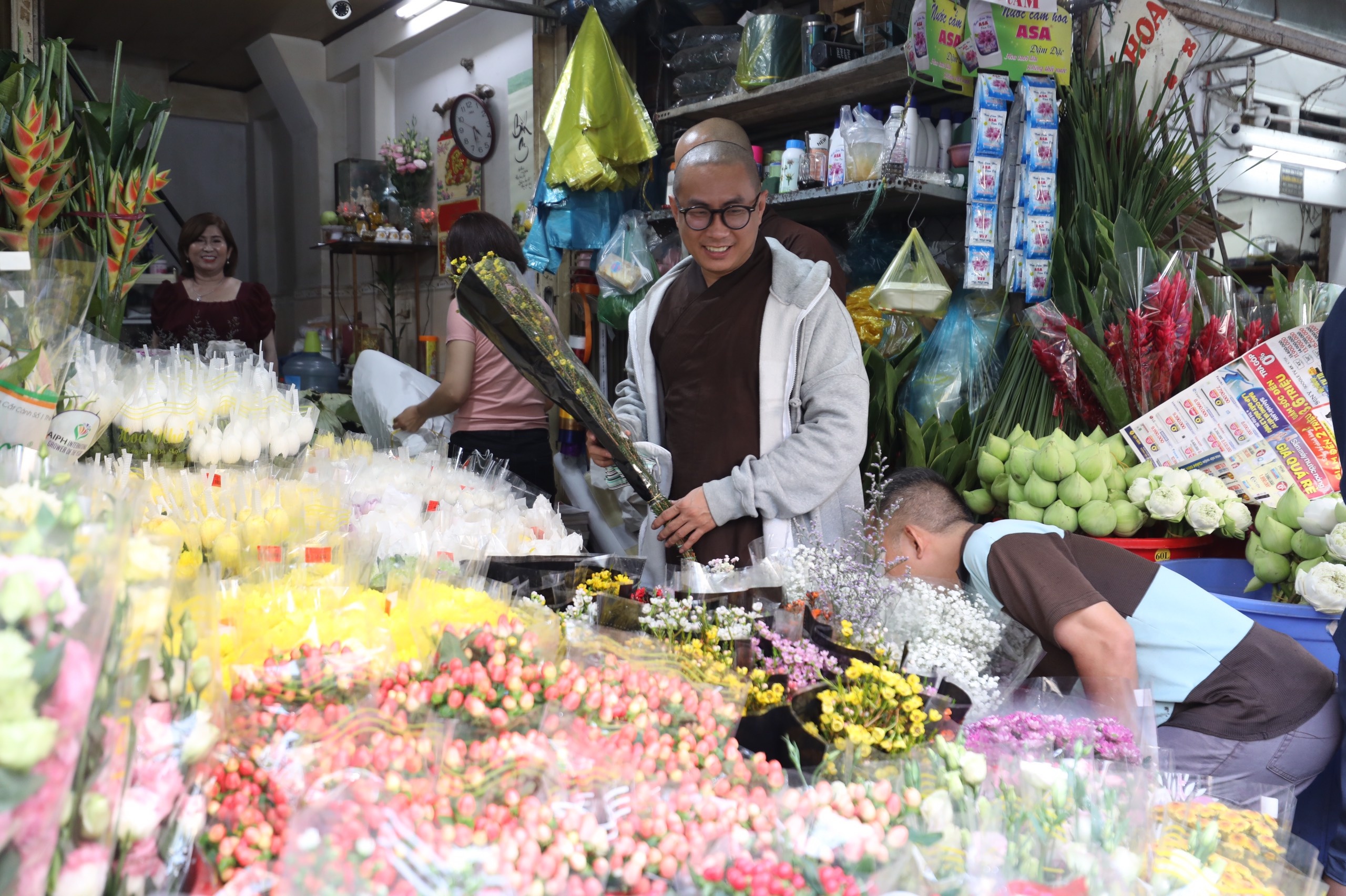 ngay 8/3,  phu nu,  tang hoa anh 6