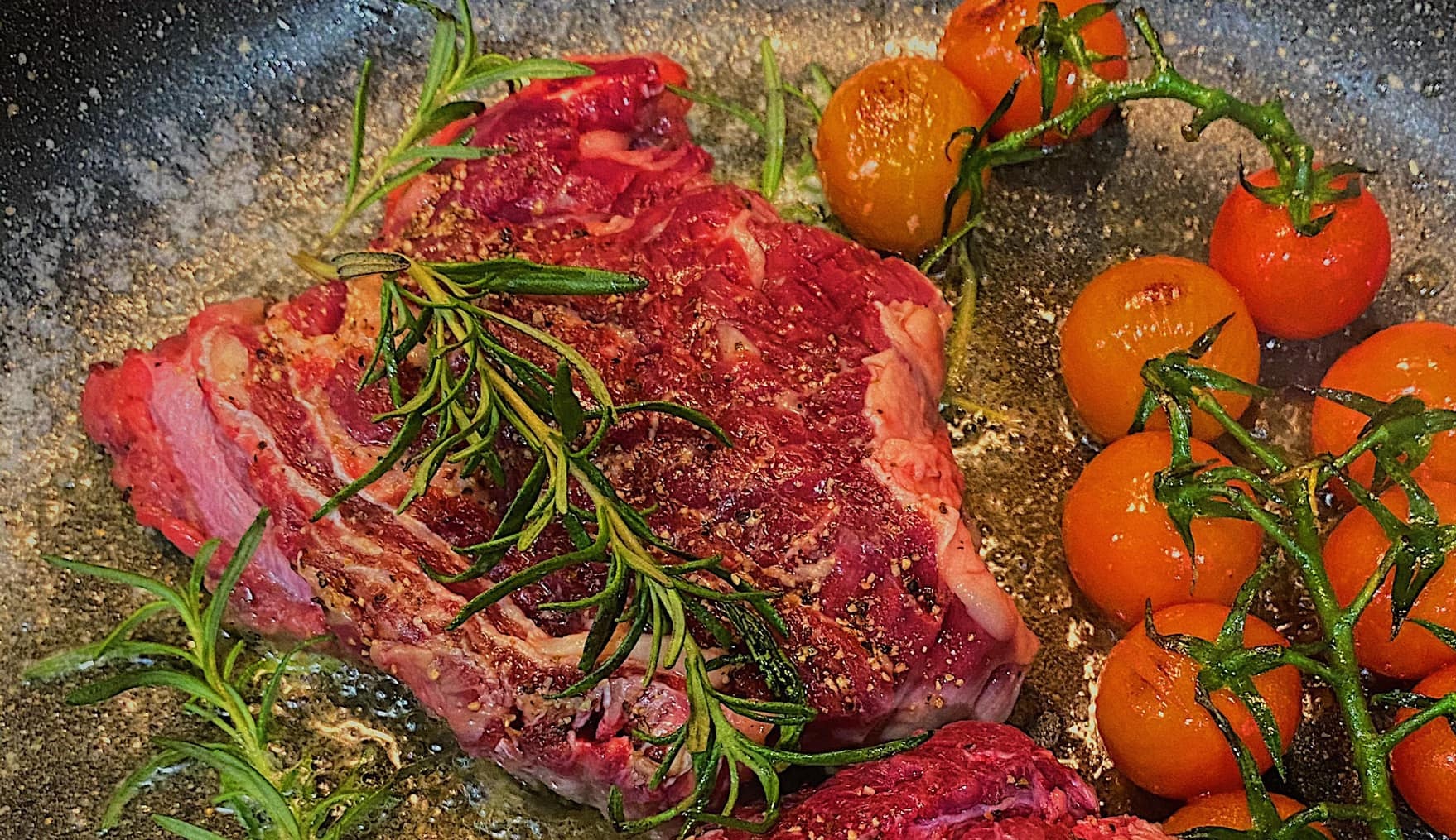 Tu lam steak kem khoai nghien kieu don gian tai nha hinh anh