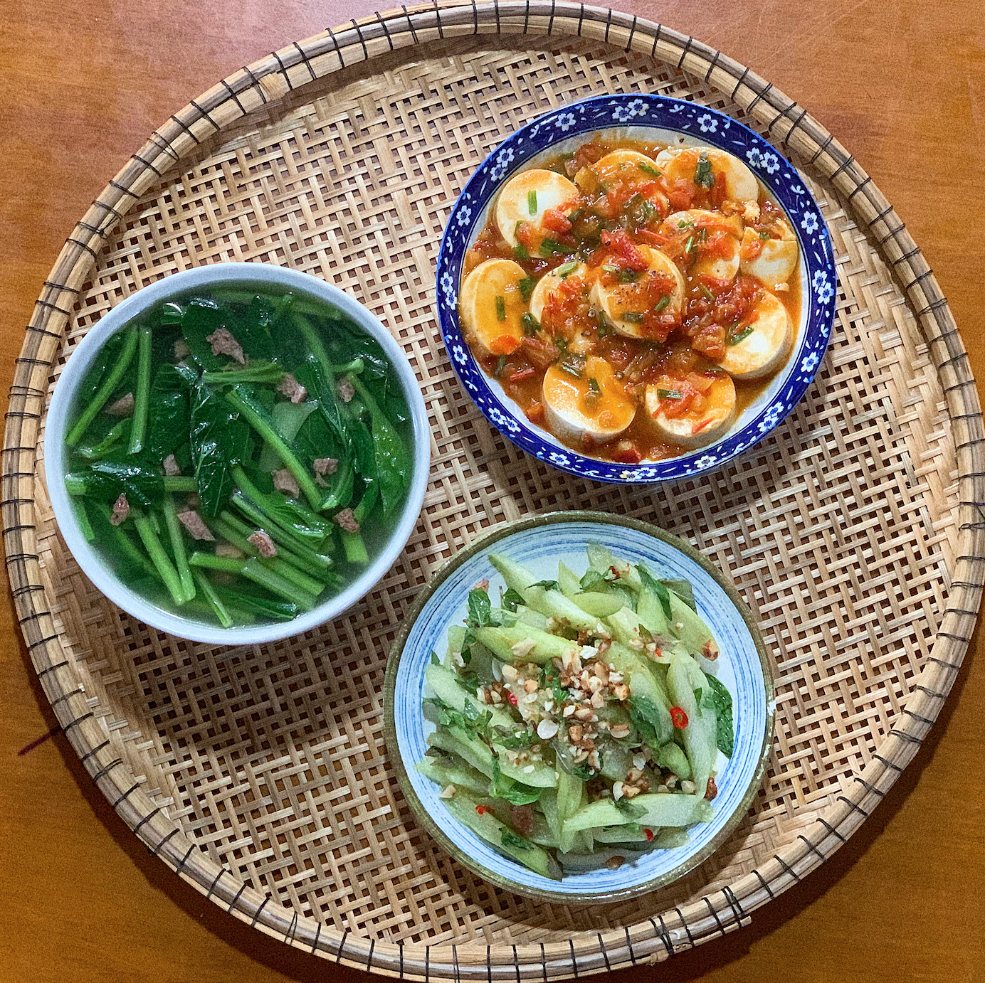 rau cu qua,  com chay,  mon an anh 4