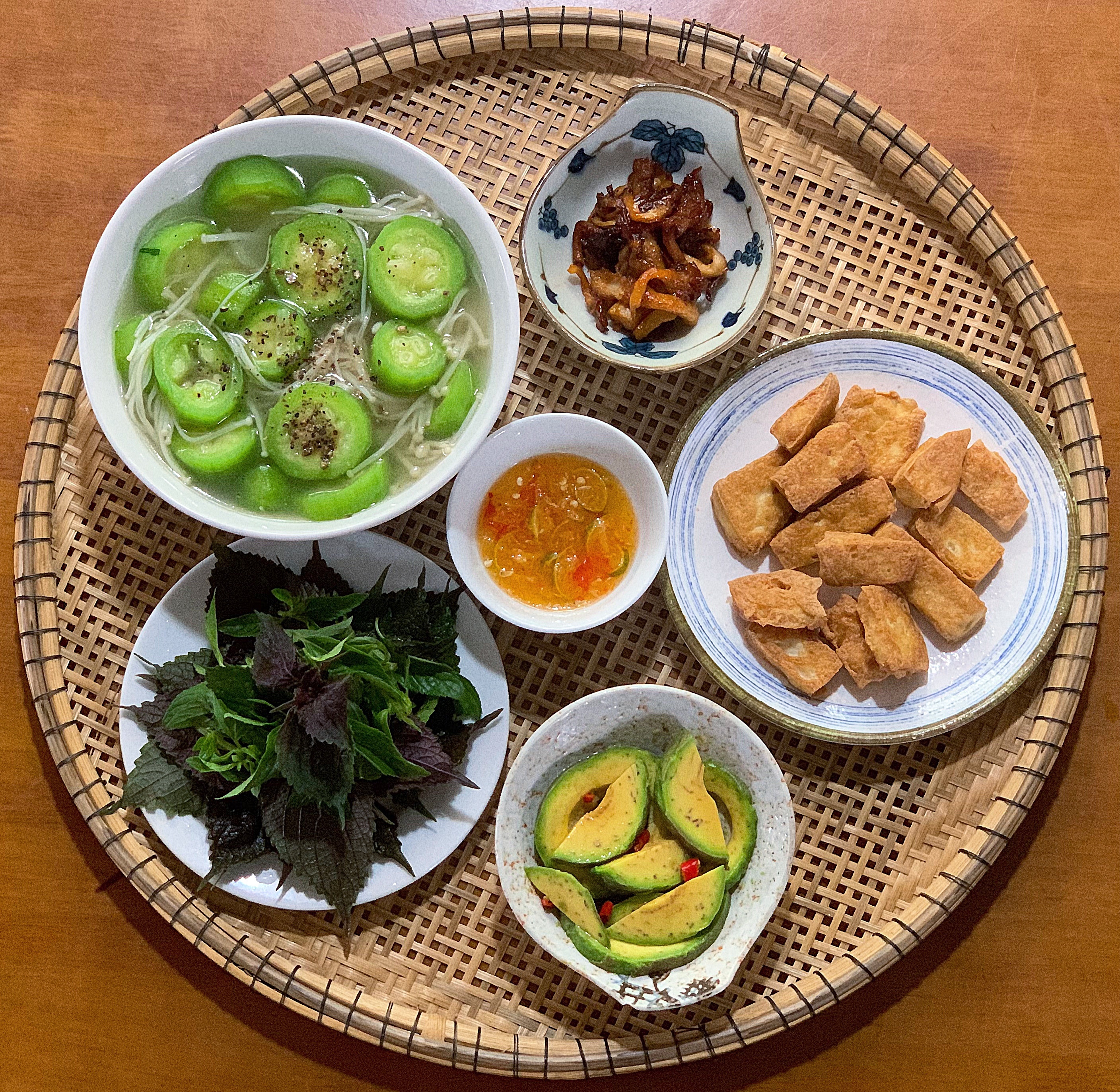 rau cu qua,  com chay,  mon an anh 8