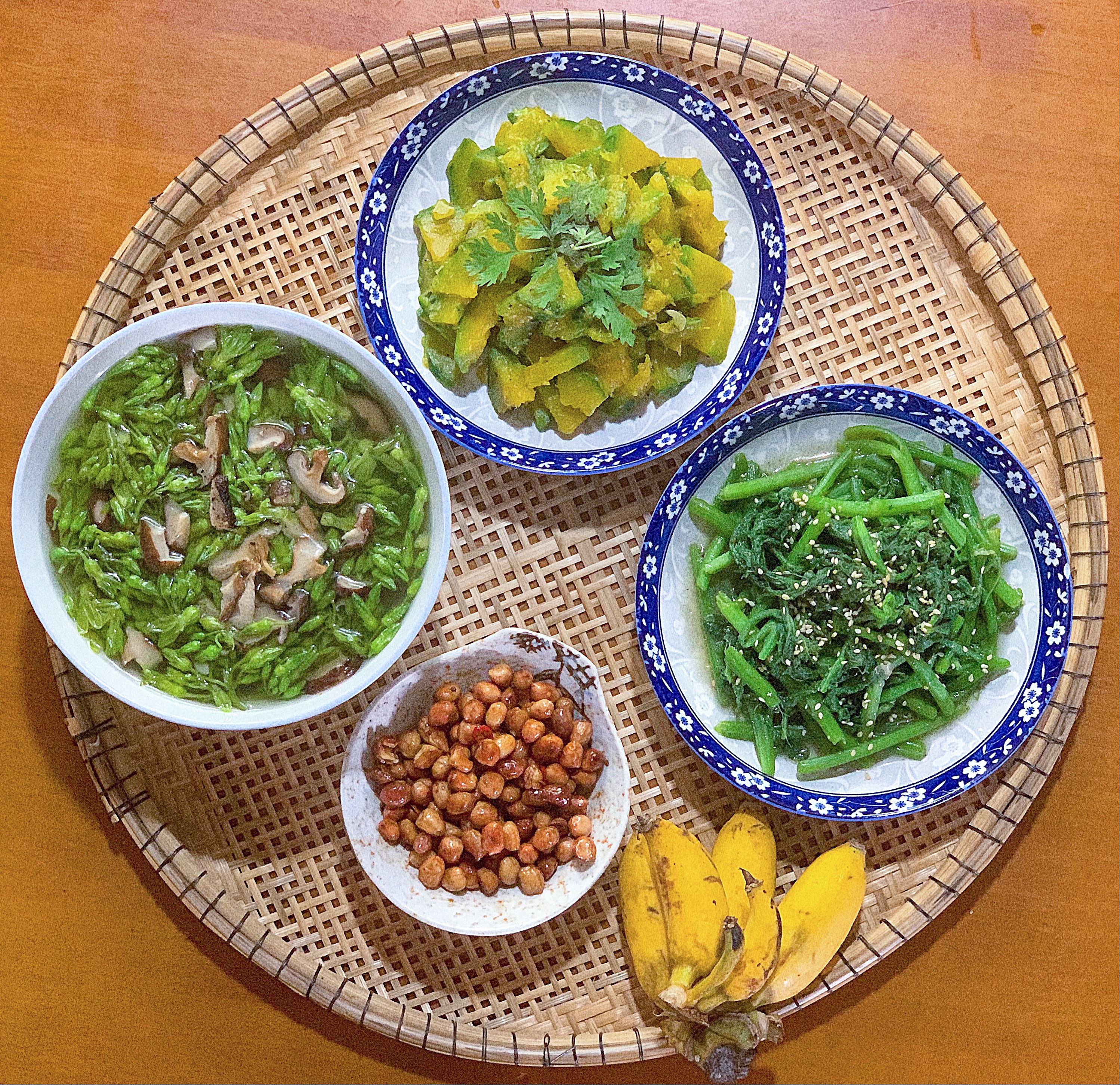 rau cu qua,  com chay,  mon an anh 9