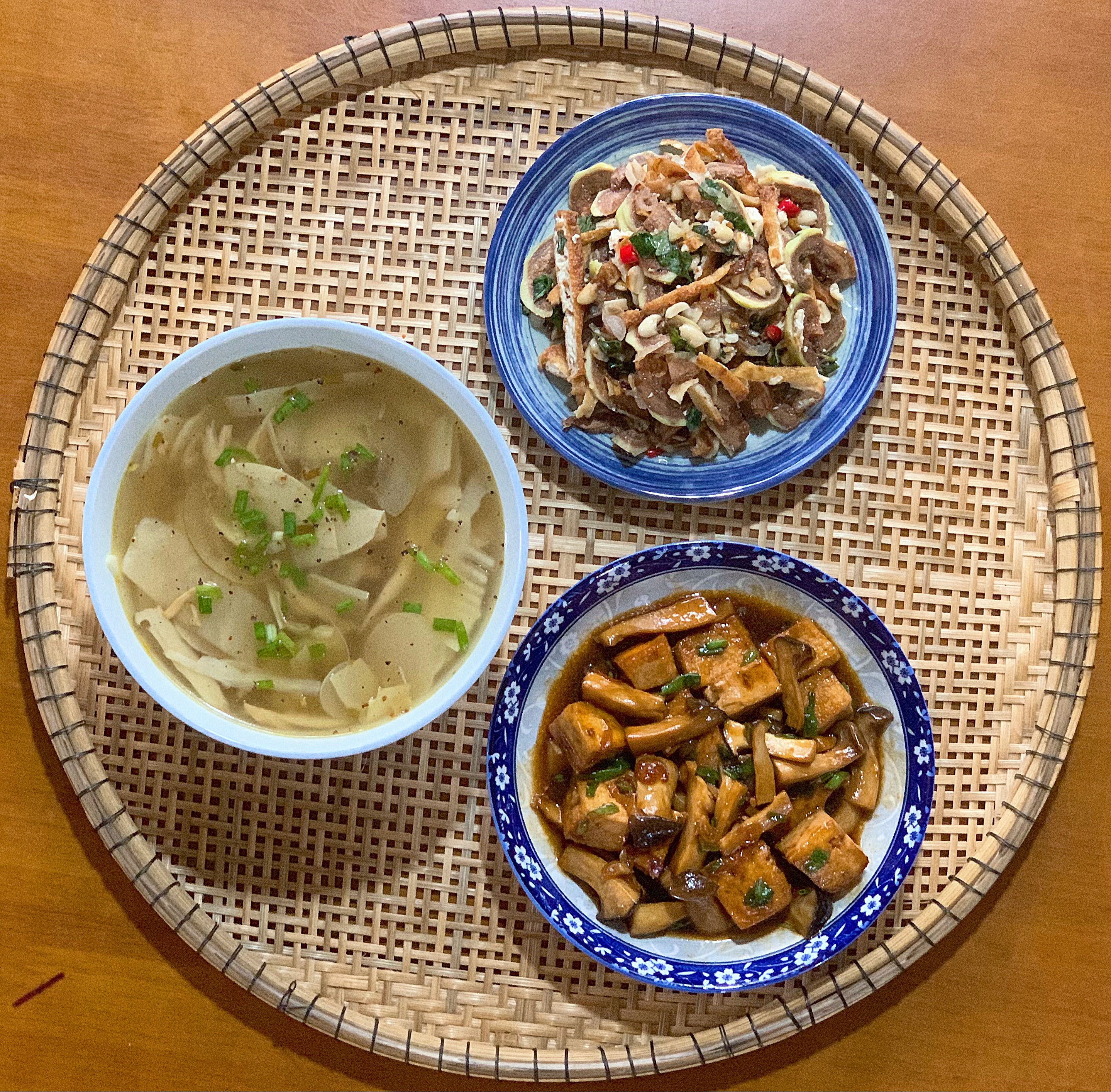 rau cu qua,  com chay,  mon an anh 12