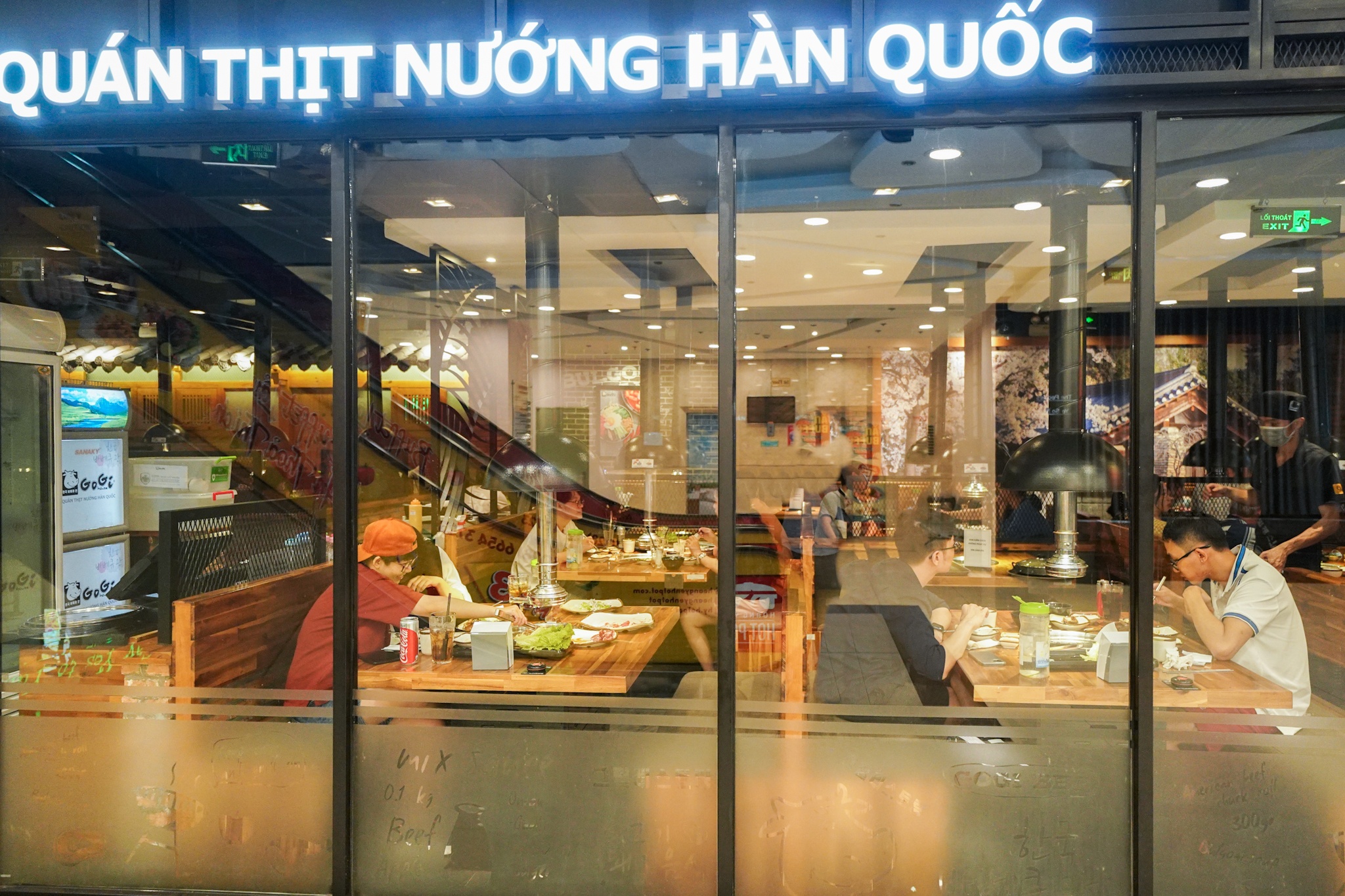 quan xa,  an tai cho,  an lau anh 11