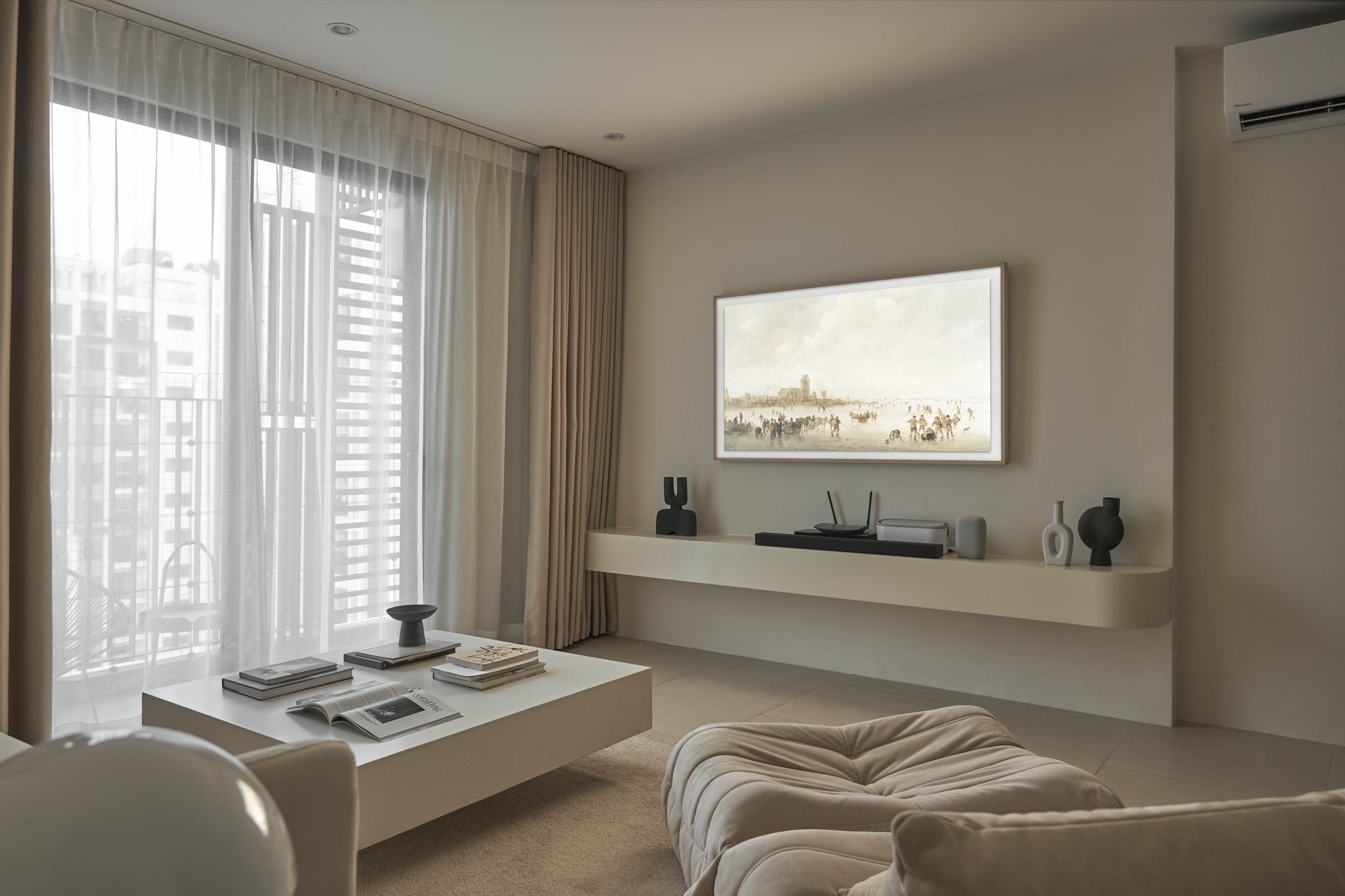 Can ho nhu bao tang mini cua Art Director hinh anh