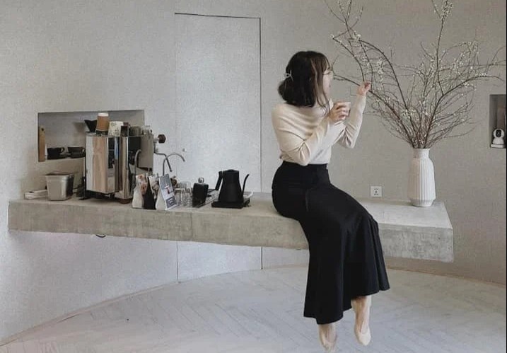 Nha chung cu 46 m2 duoc kien truc su 'dap di xay lai' hinh anh