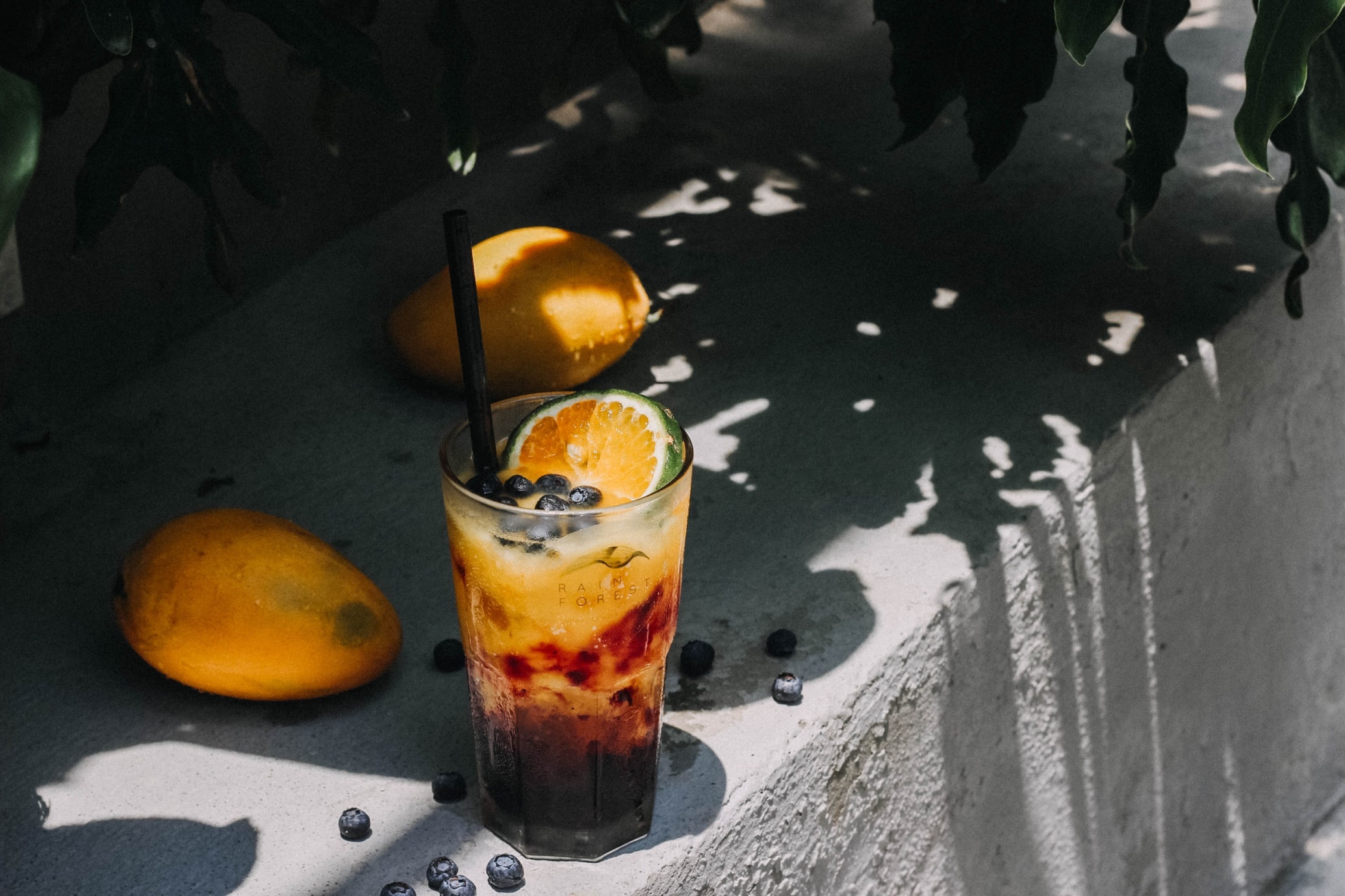 An mon Viet binh dan o quan co khong gian xinh xan hinh anh