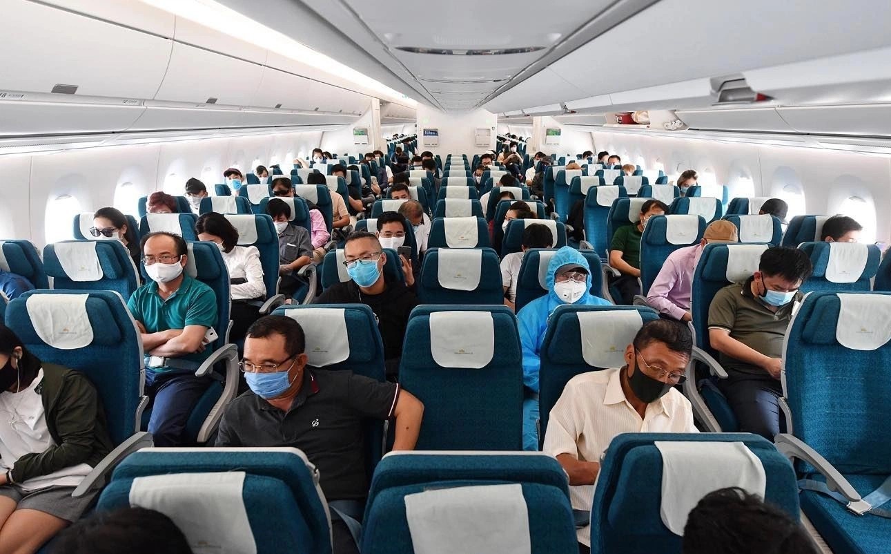 Vietnam Airlines du kien lo gan 10.000 ty nam 2022 hinh anh