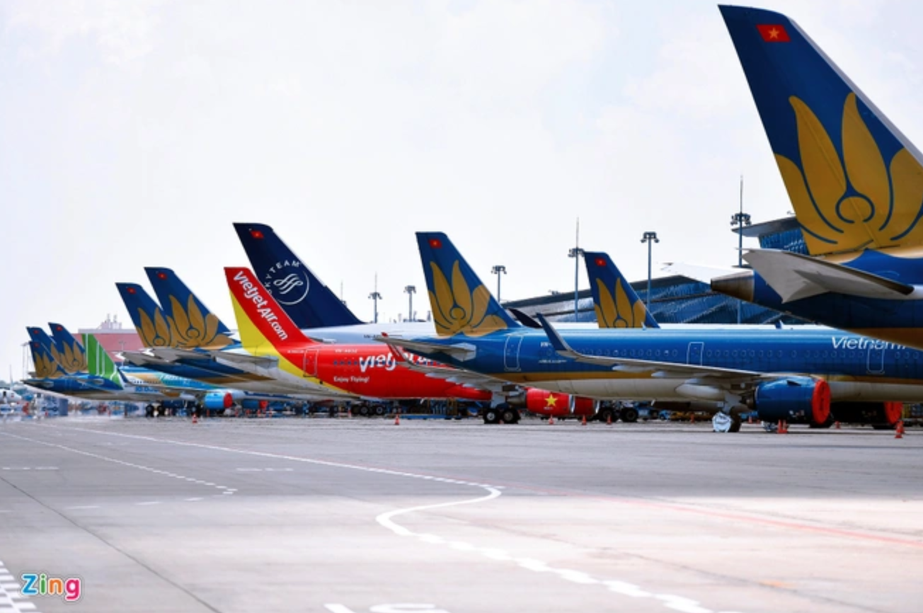 Vietnam Airlines,  Vietravel Airlines,  Vietjet anh 1
