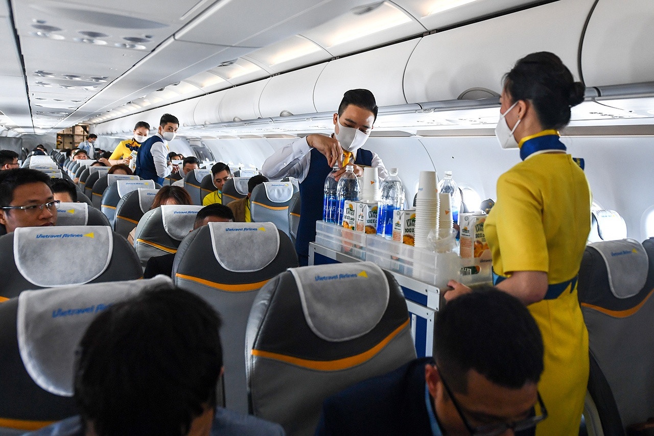 Vietravel mua lai 500 ty dong trai phieu truoc han hinh anh