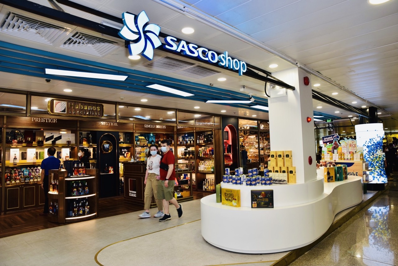 Cong ty ong Johnathan Hanh Nguyen lai gap 70 lan hinh anh