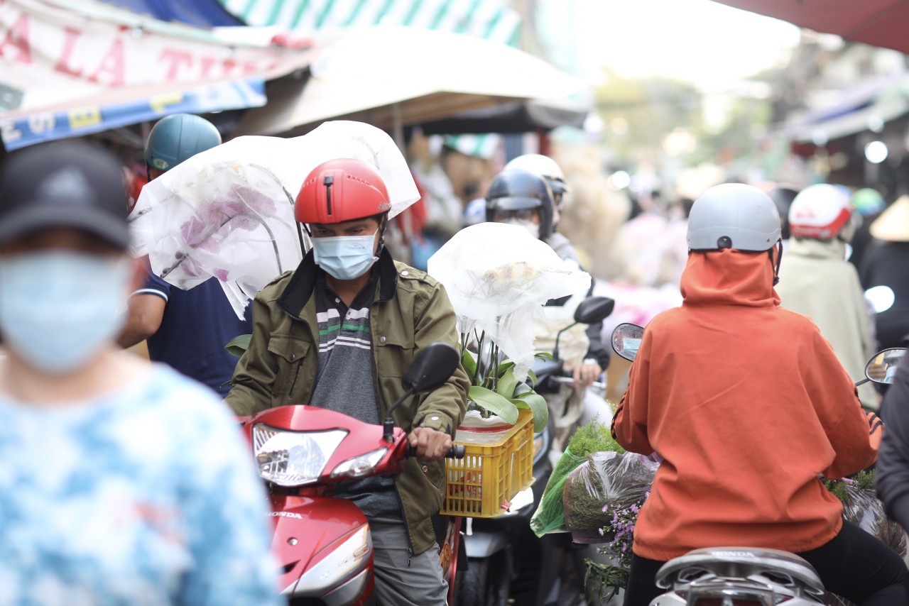 ngay 8/3,  phu nu,  tang hoa anh 7