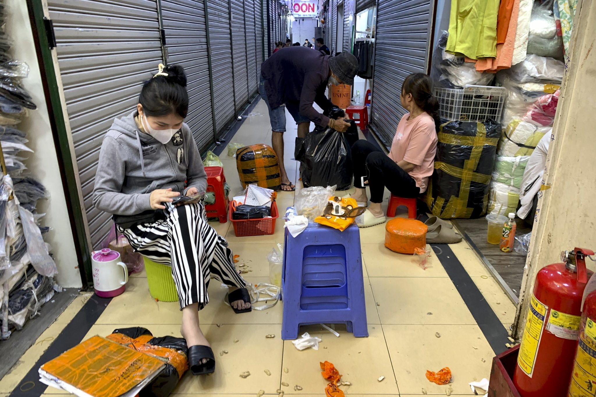 y kien,  tieu thuong,  bieu tinh anh 6