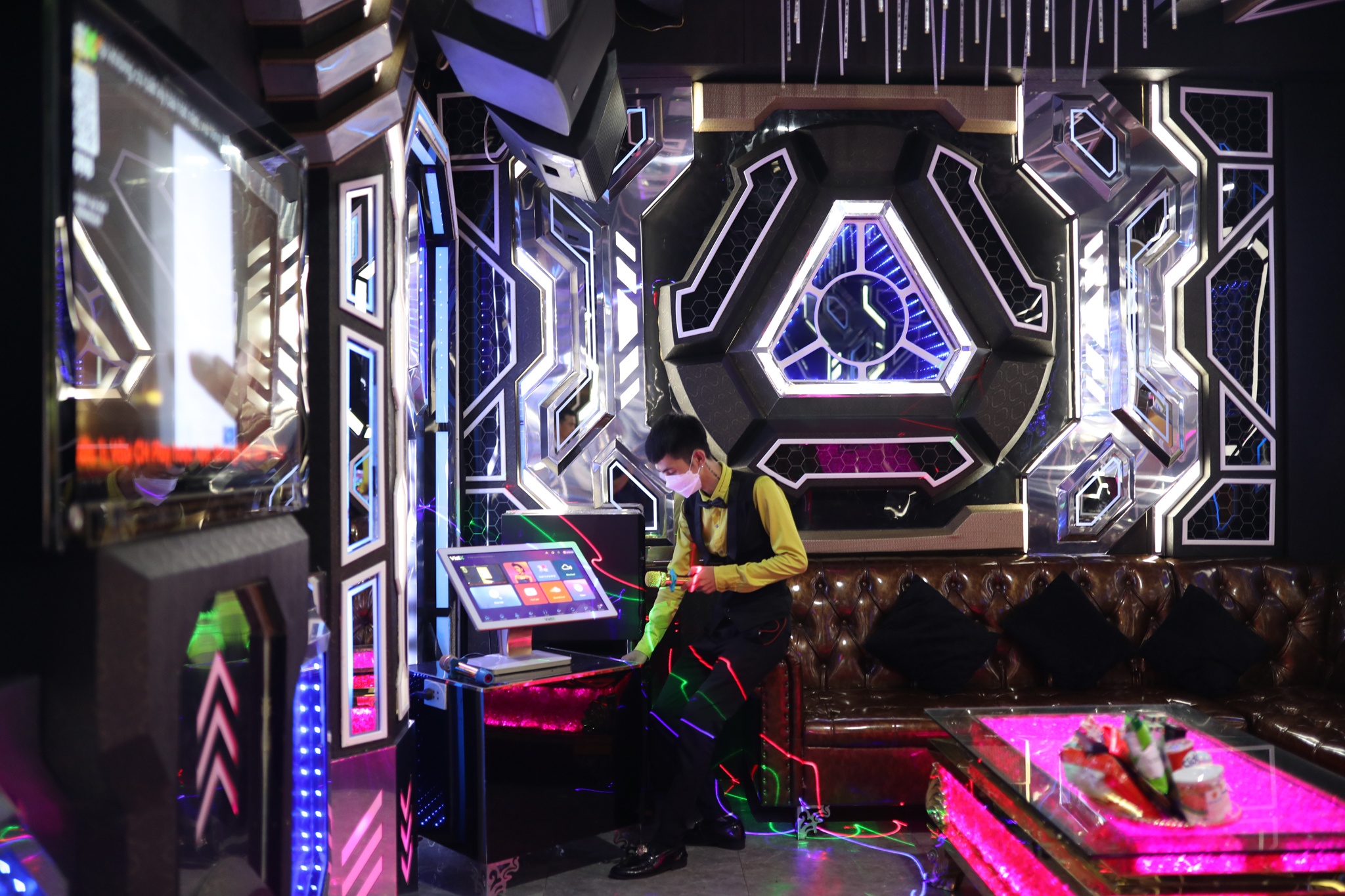 mo cua,  PCCC,  chay anh 9