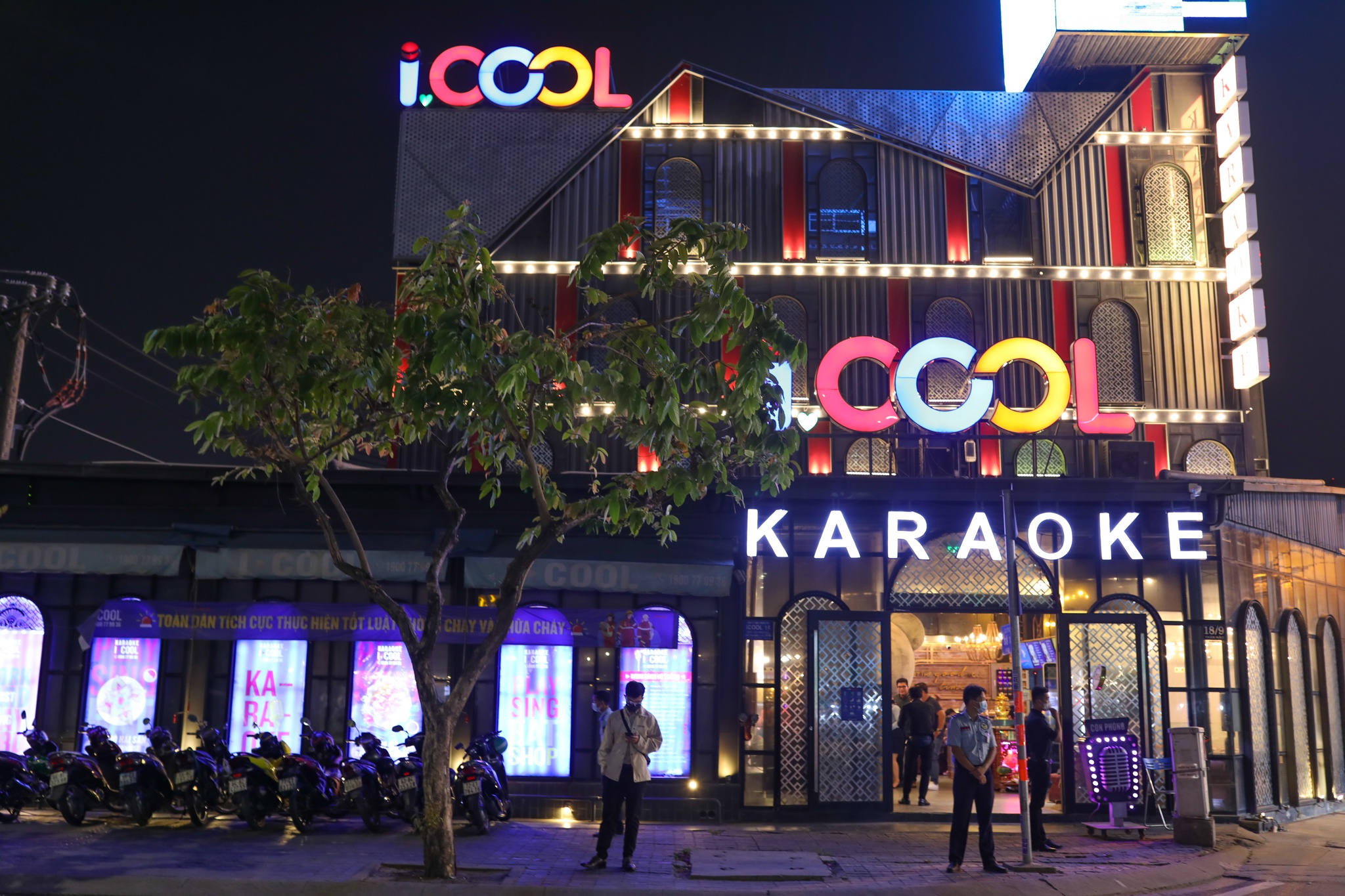 mo cua,  PCCC,  chay anh 1