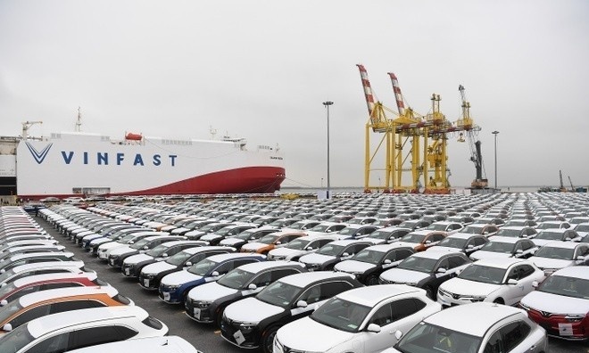 Reuters: VinFast va Black Spade co the hoan thanh sap nhap truoc 20/7 hinh anh
