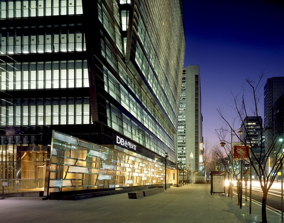 Tap doan Han Quoc mua them cong ty bao hiem Viet Nam hinh anh