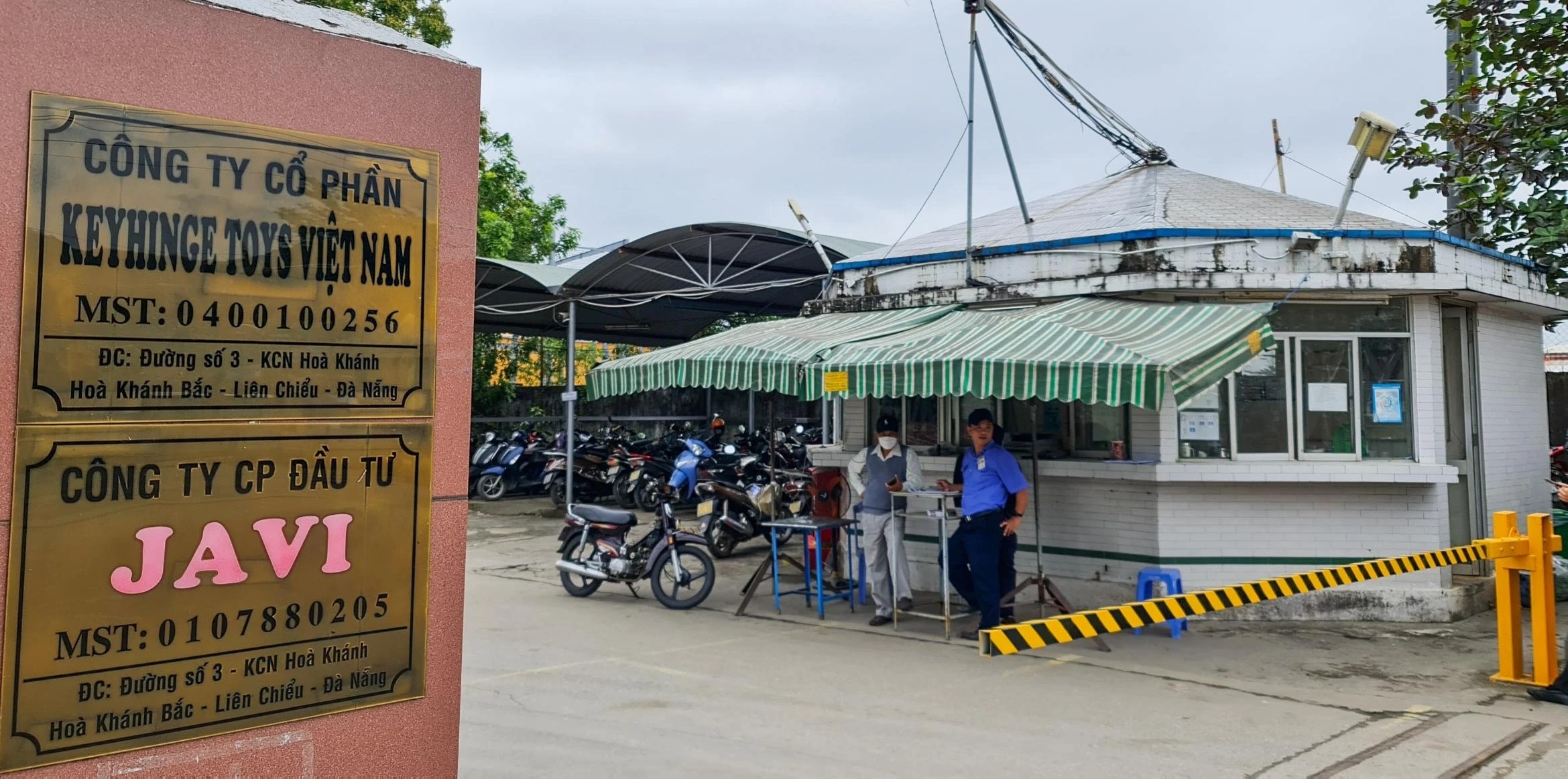 Hon 1.300 lao dong mat viec o Da Nang van duoc thuong Tet hinh anh