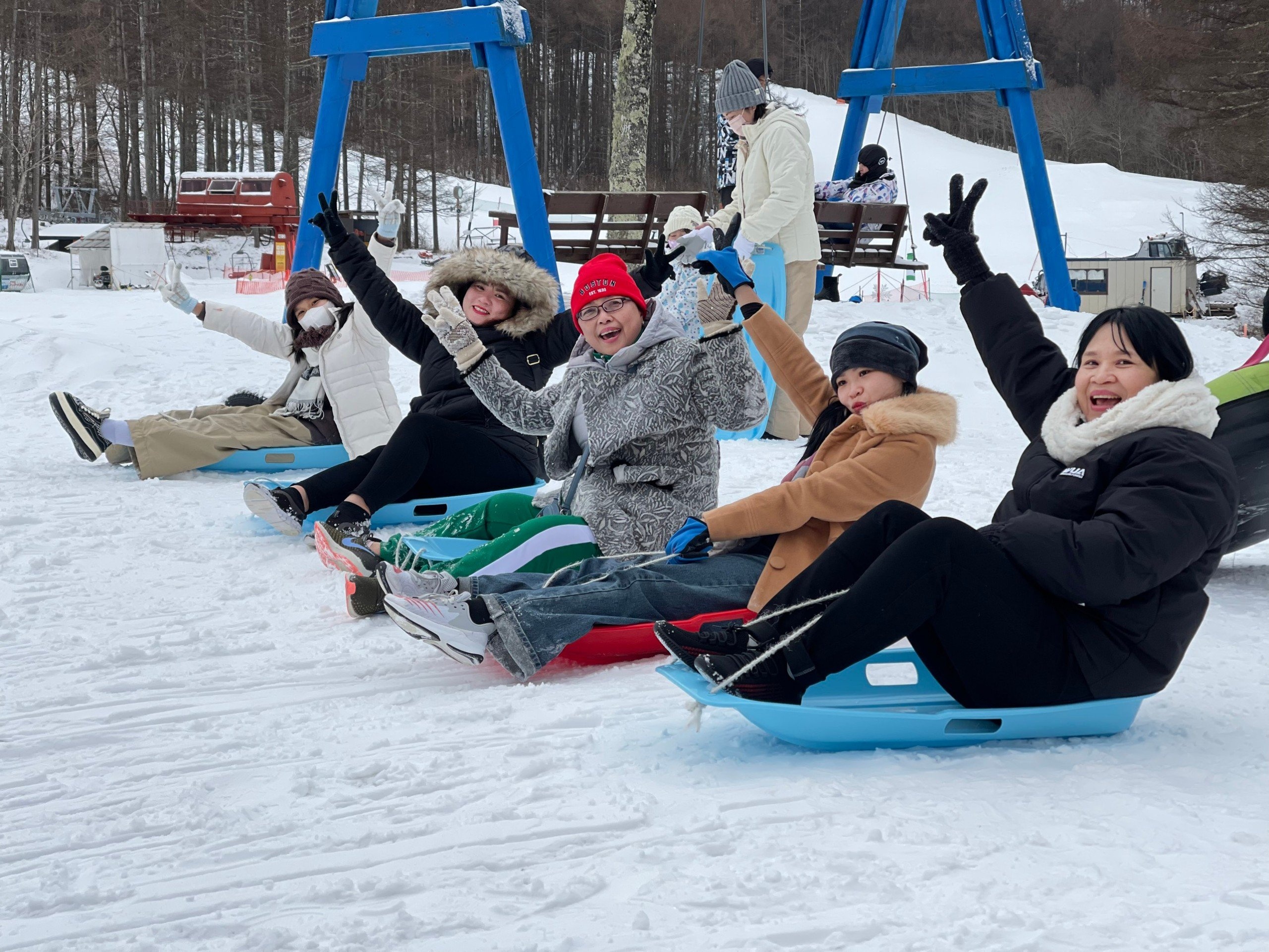 Lanh dao du lich Nhat Ban tran an khach Viet sau dong dat hinh anh