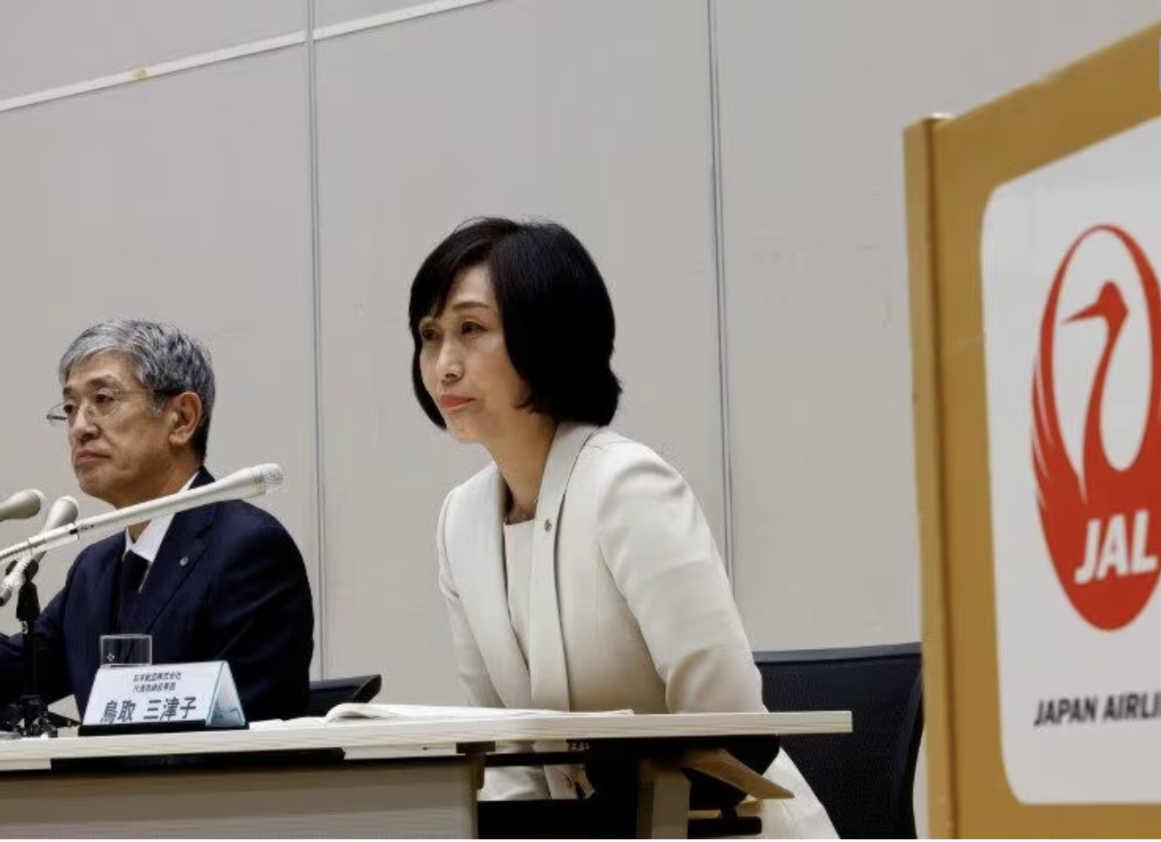 Tu tiep vien hang khong thanh nu Chu tich dau tien cua Japan Airlines hinh anh