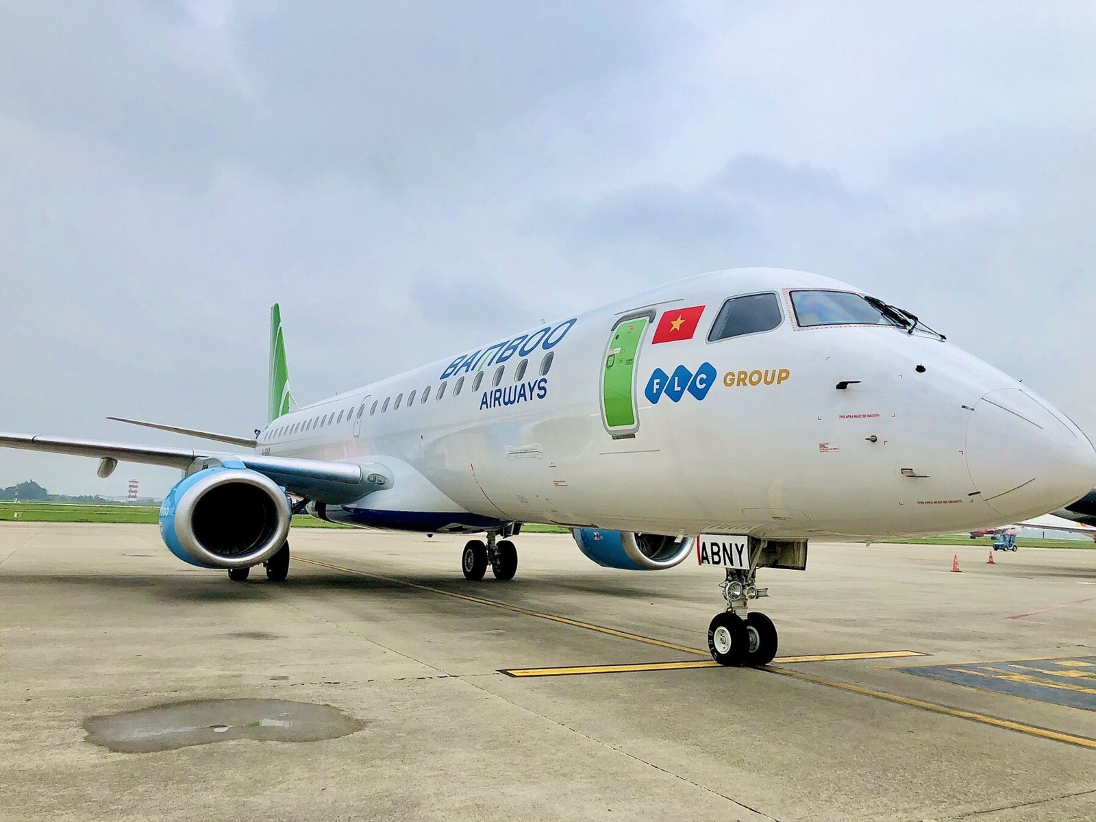 Ly do Bamboo Airways tra het may bay Embraer E190 hinh anh