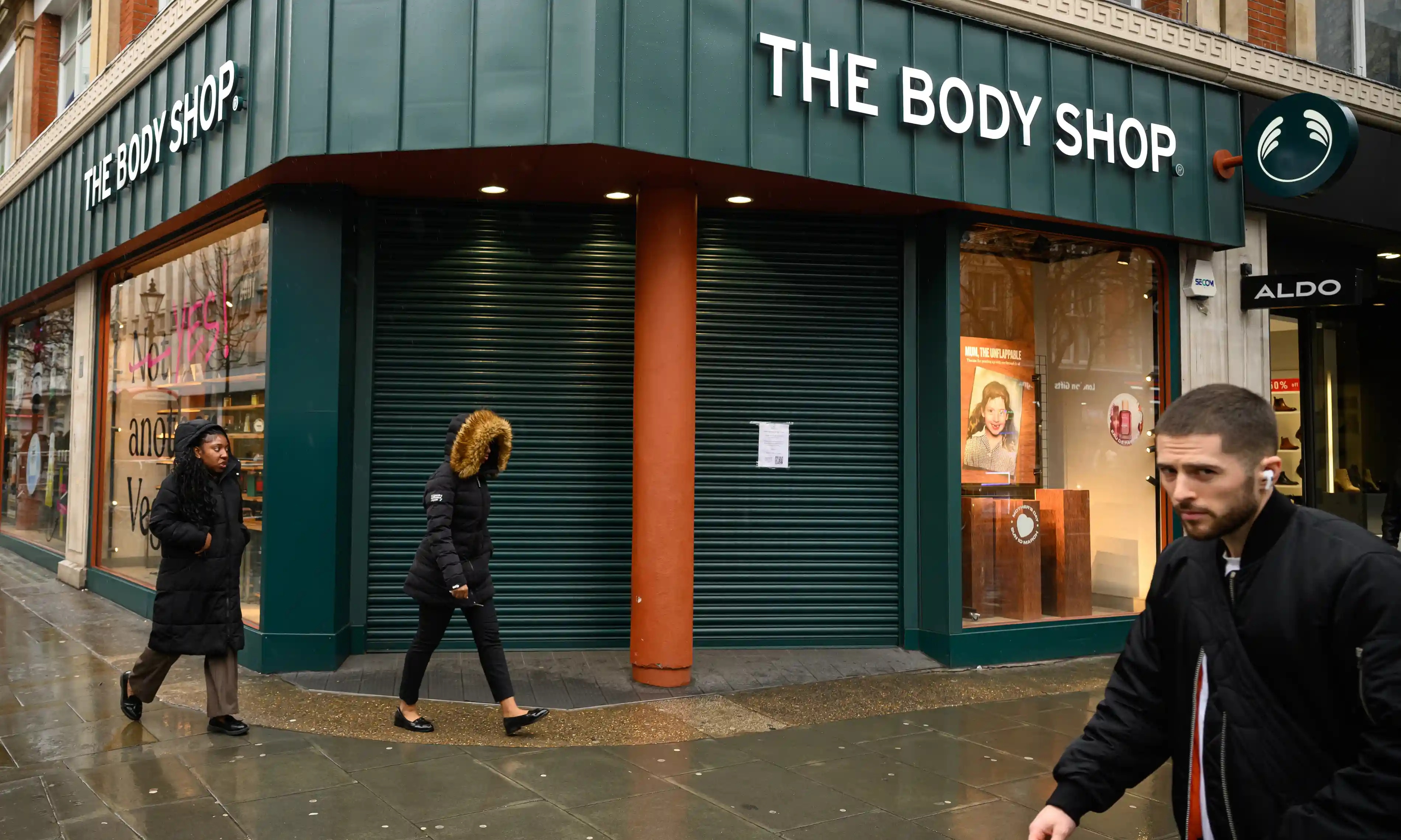 The Body Shop nop don pha san o My va Canada hinh anh