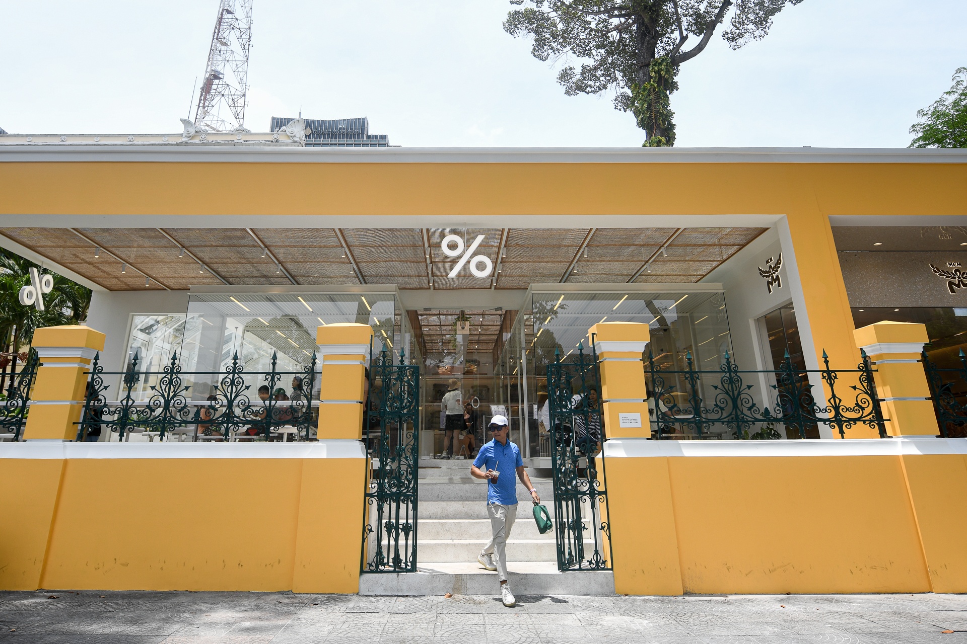 Cac chuoi ca phe gianh 'dat vang' TP.HCM hinh anh