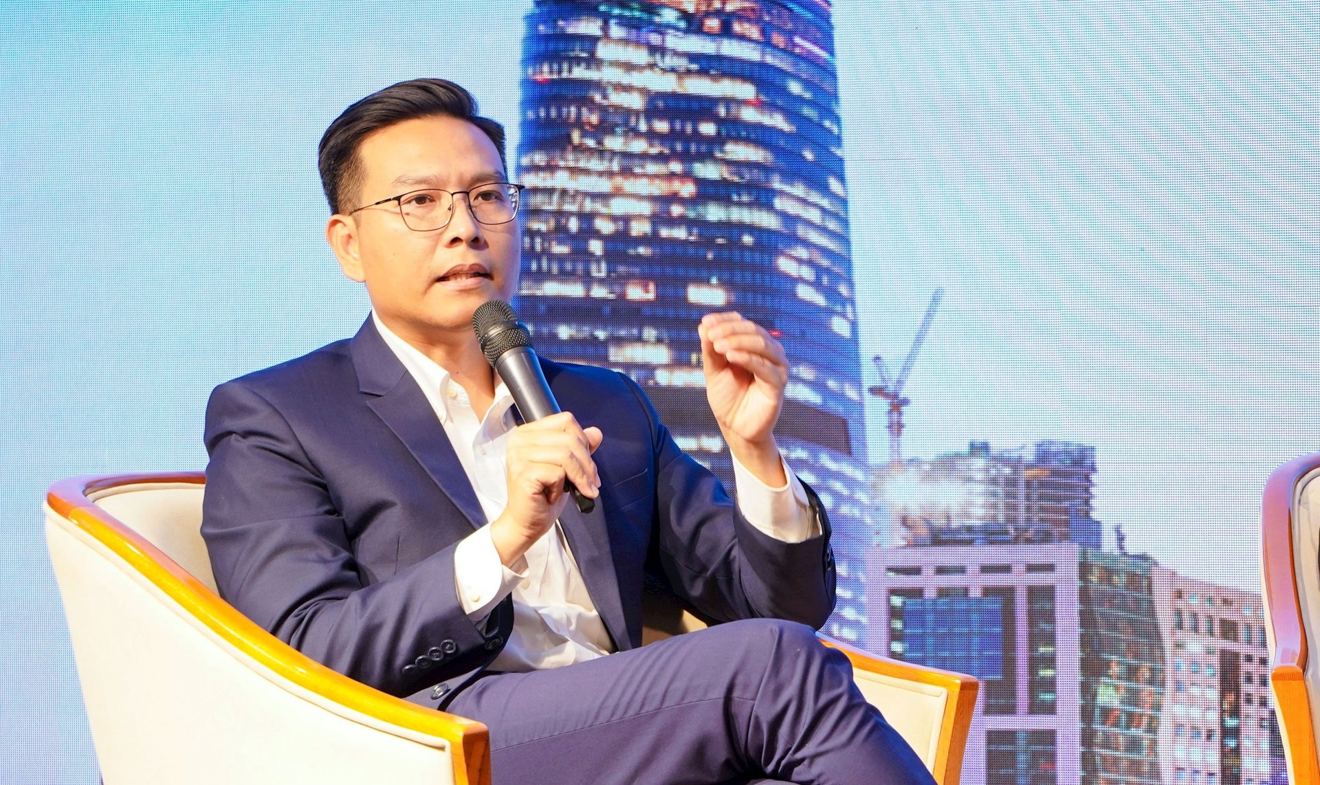 Ong Pham Anh Khoi roi Dat Xanh Services hinh anh