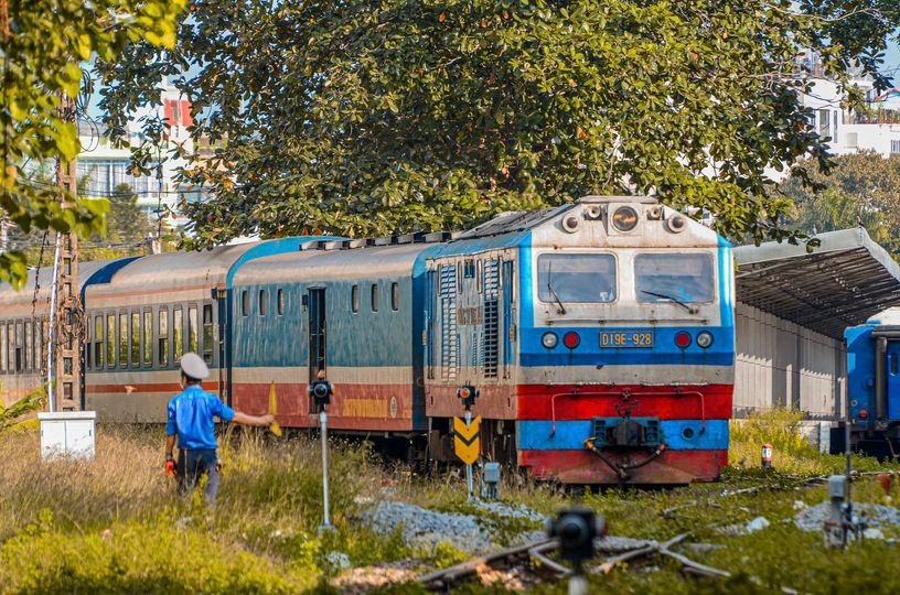 Gia nhien lieu cao 'an mon' loi nhuan nganh duong sat hinh anh