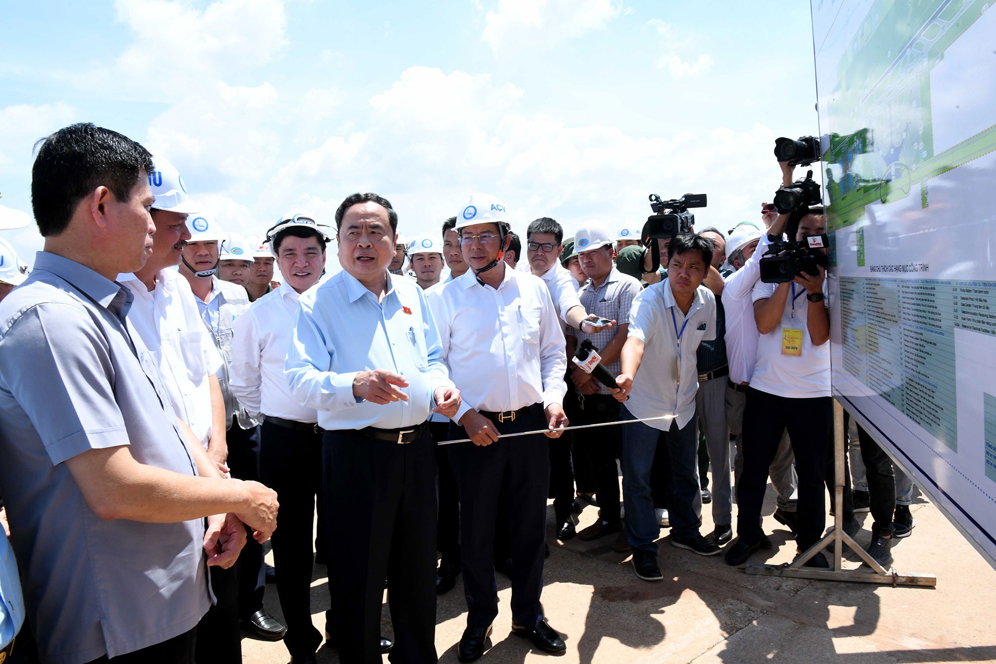 San bay Long Thanh se don chuyen bay thuong mai vao ngay 2/9/2026 hinh anh