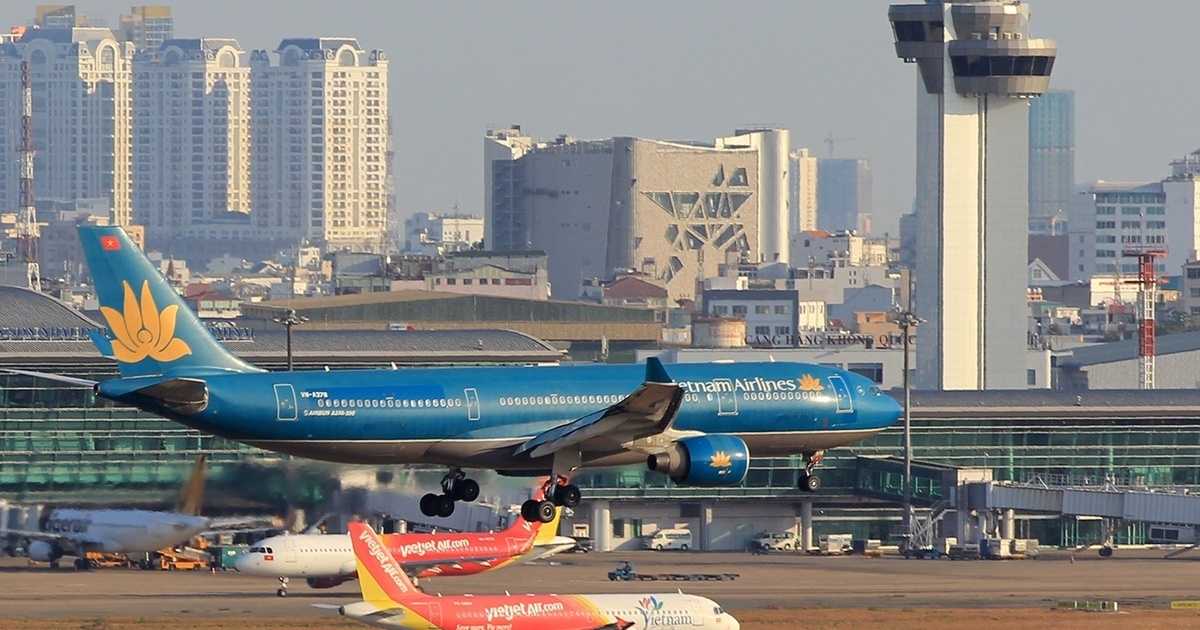 Khach Viet uu tien dat ve may bay som vi so gia tang cao hinh anh