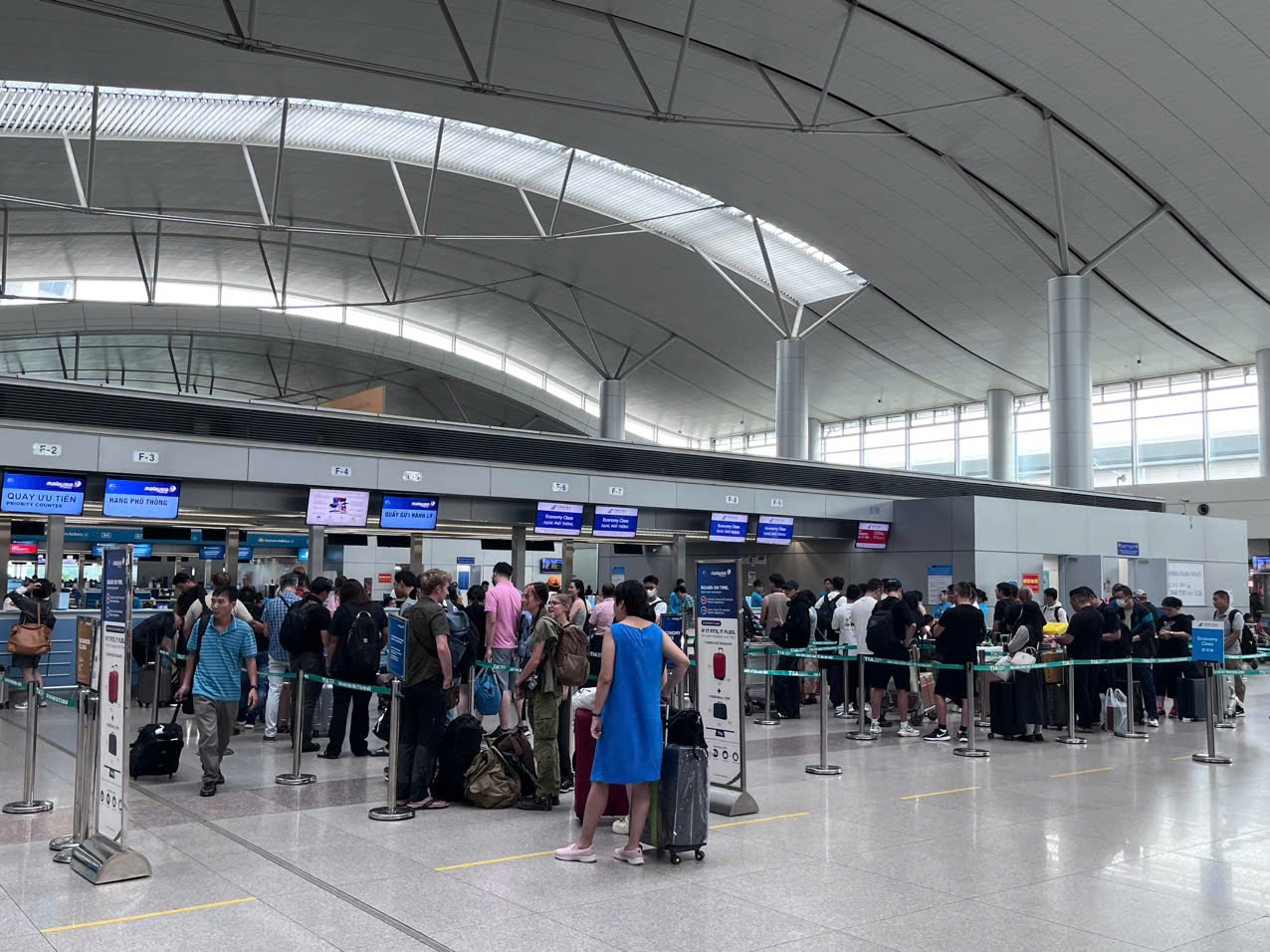 nghi le,  2/9,  delay anh 1