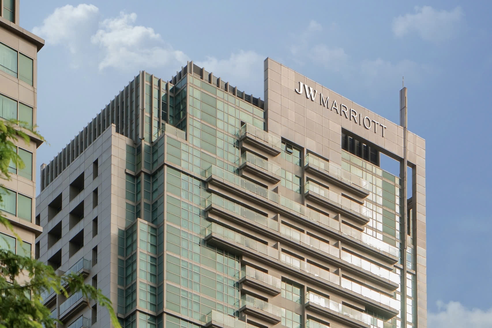 Khach san InterContinental Saigon doi ten hinh anh