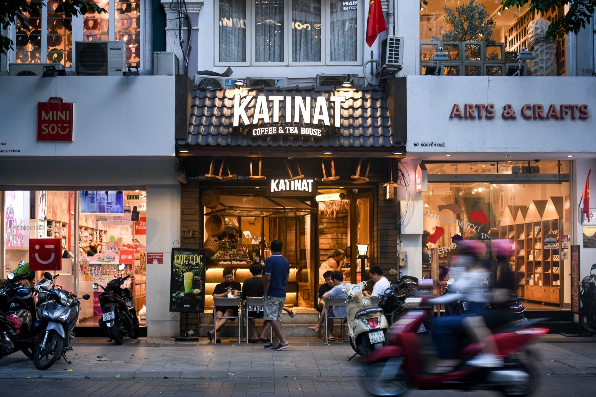 Katinat xin loi hinh anh