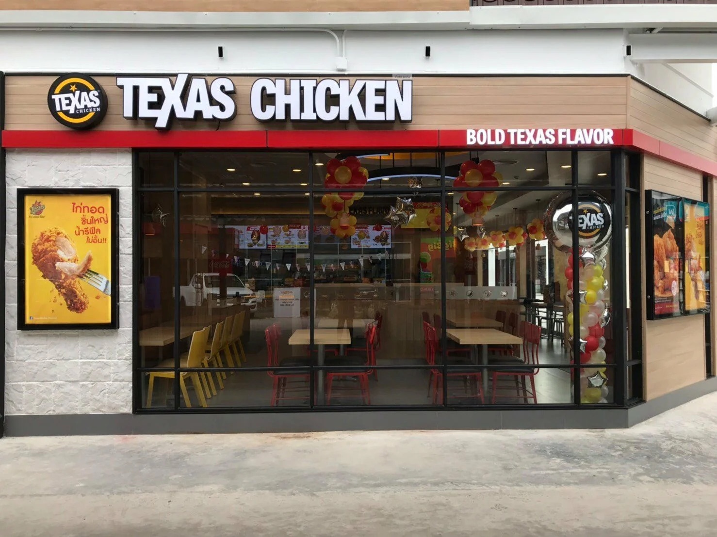 Texas Chicken dong toan bo gan 100 cua hang o Thai Lan hinh anh