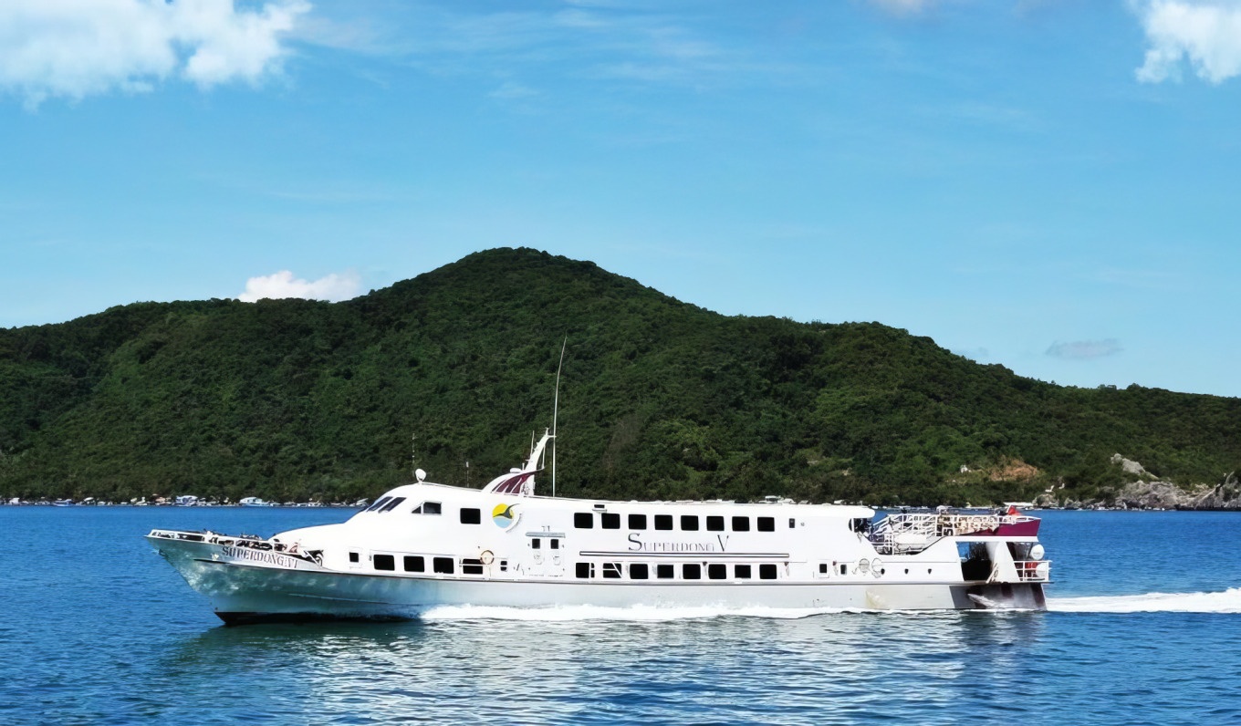 Hang tau cao toc di Phu Quoc bat ngo thua lo hinh anh