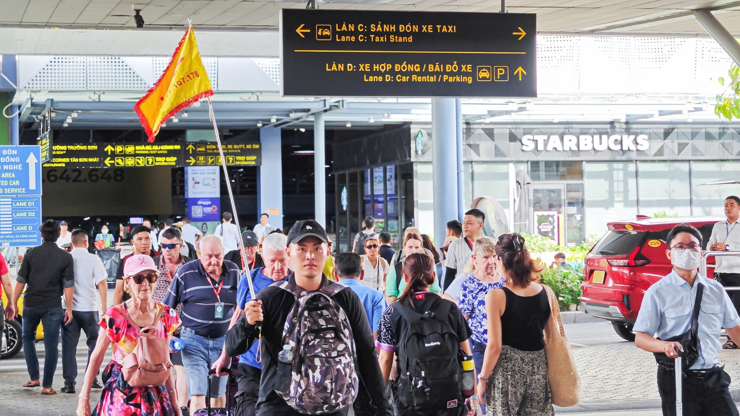 Ca nhan no thue tren 10 trieu dong co the bi hoan xuat canh hinh anh