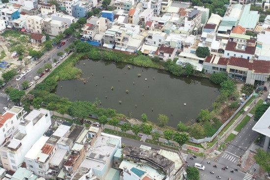 Huong xu ly 3 du an 'dat vang' treo hon mot thap ky tai TP Da Nang hinh anh