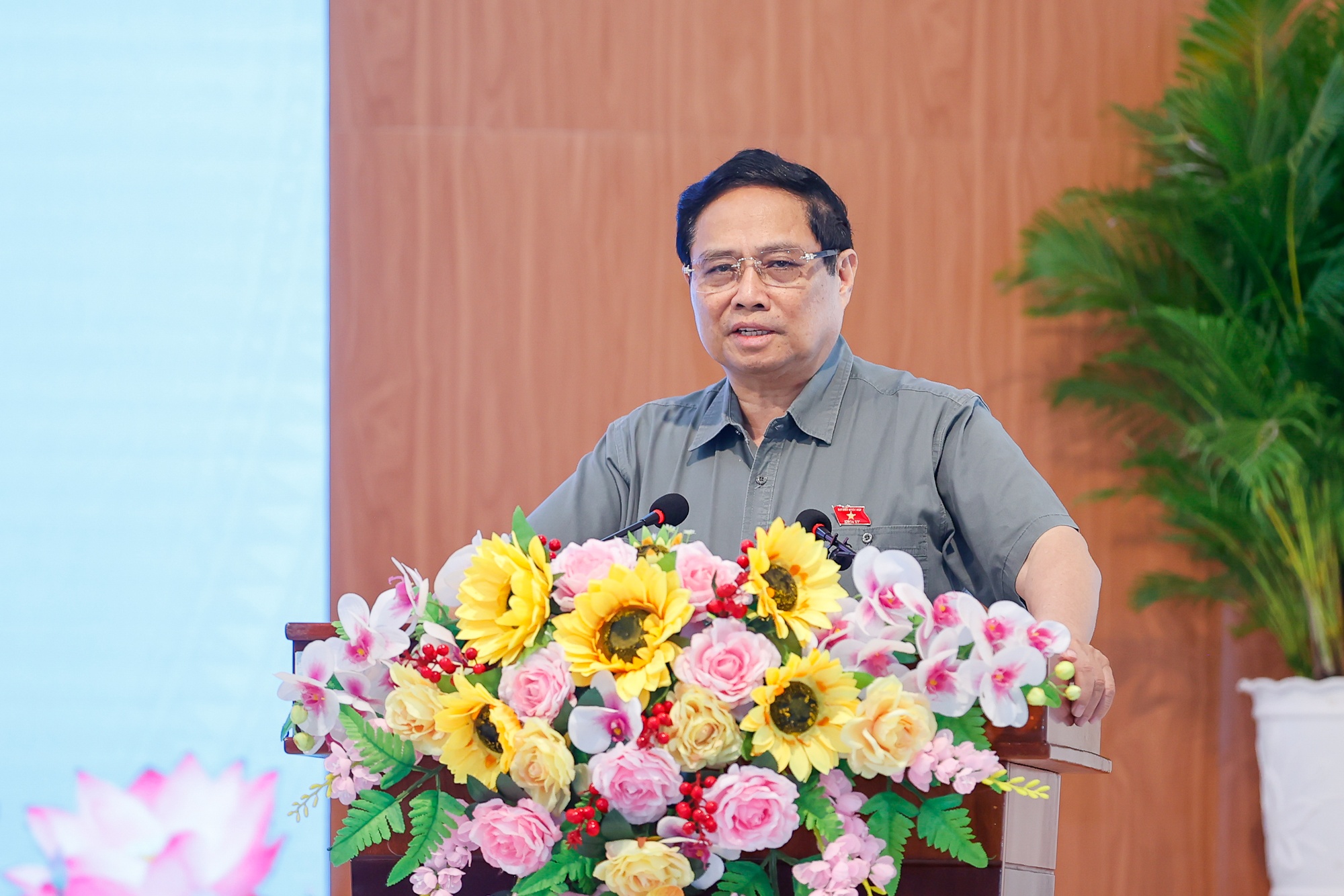 Nghien cuu lam duong sat TP.HCM - Can Tho - Ca Mau hinh anh