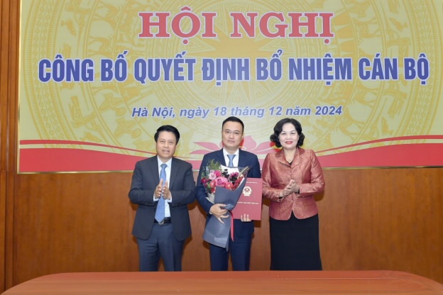 Sep VietinBank lam Chanh van phong Ngan hang Nha nuoc hinh anh