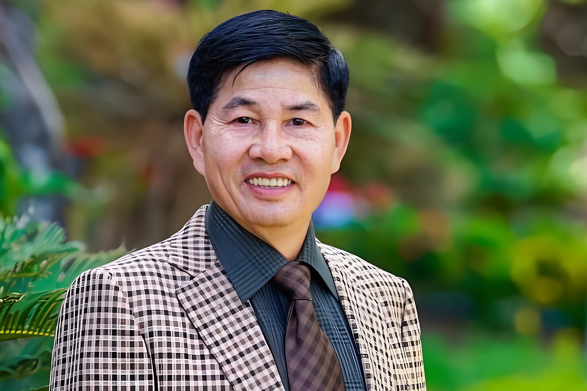 Dai gia go bi bat vi danh bac: Co ngoi nghin ty, tung lot top DN lon hinh anh