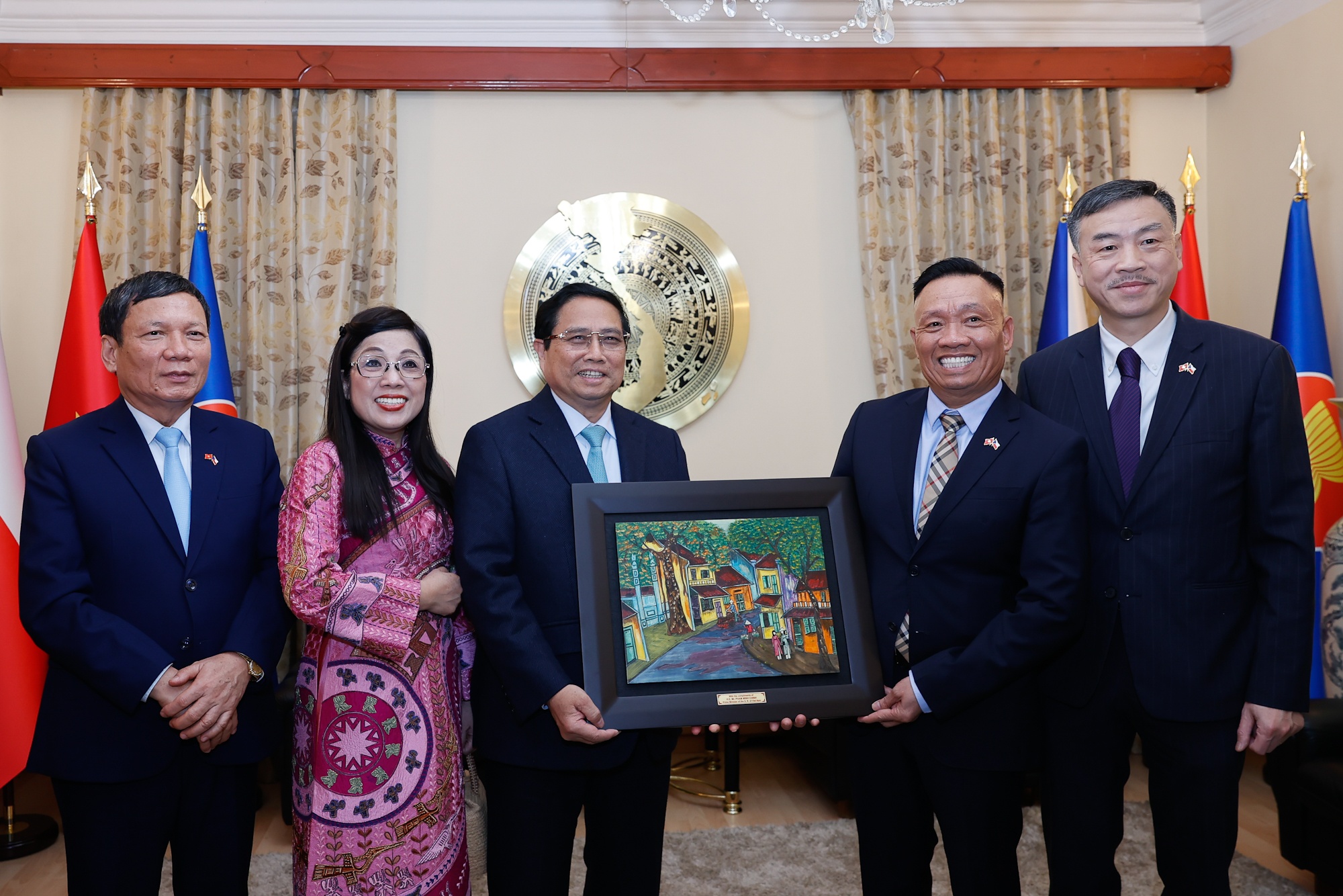 De xuat mo duong bay thang Ha Noi - Praha hinh anh