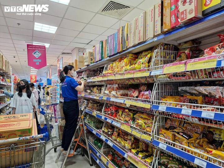 sieu thi het hang,  sieu thi tet anh 14