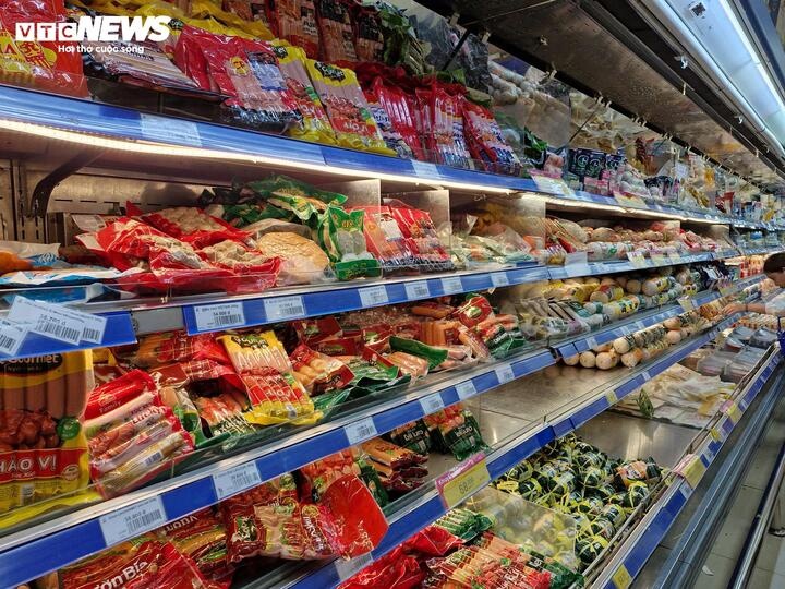 sieu thi het hang,  sieu thi tet anh 6